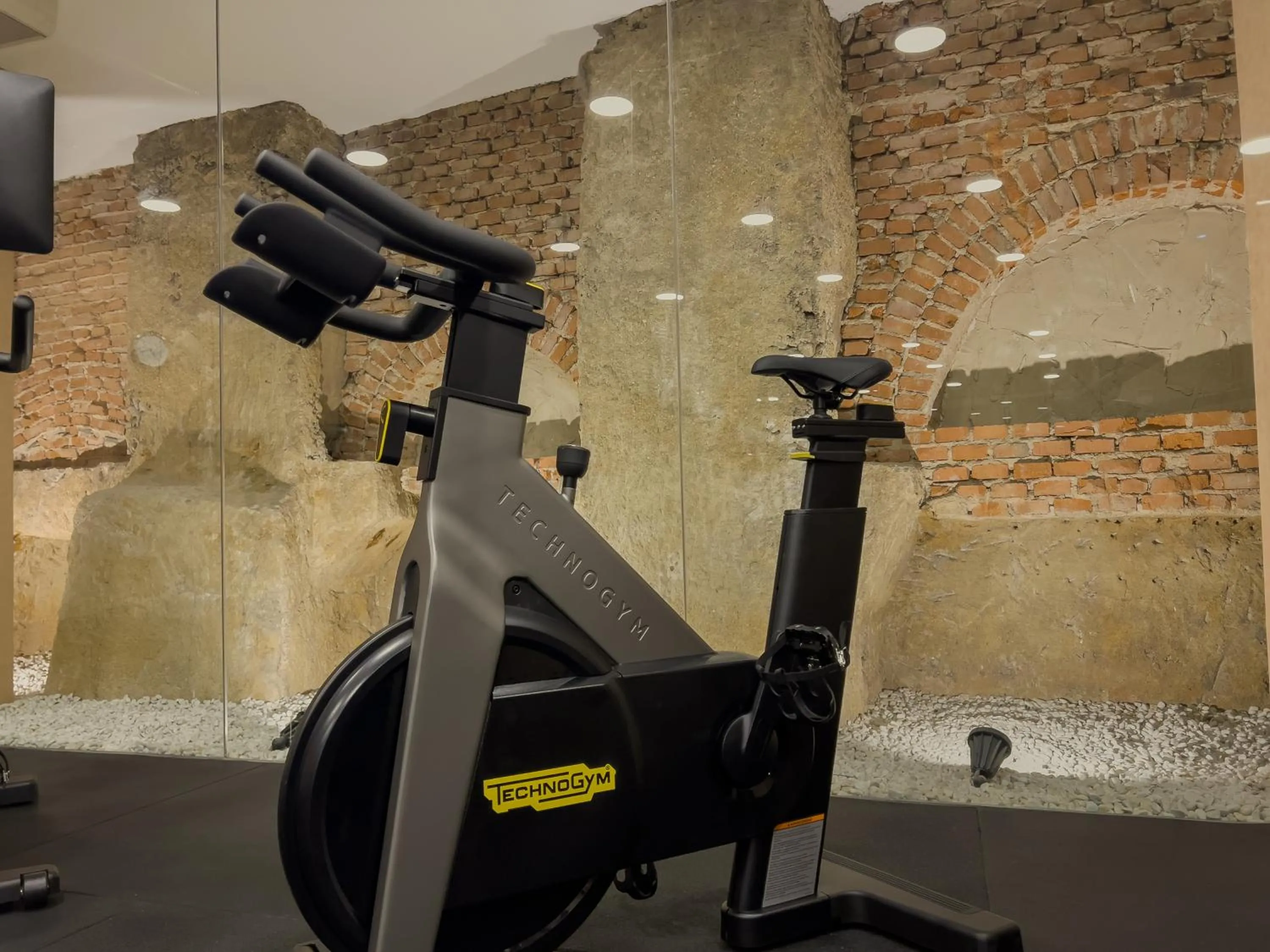 Fitness centre/facilities in Hotel Indigo Madrid - Gran Vía by IHG