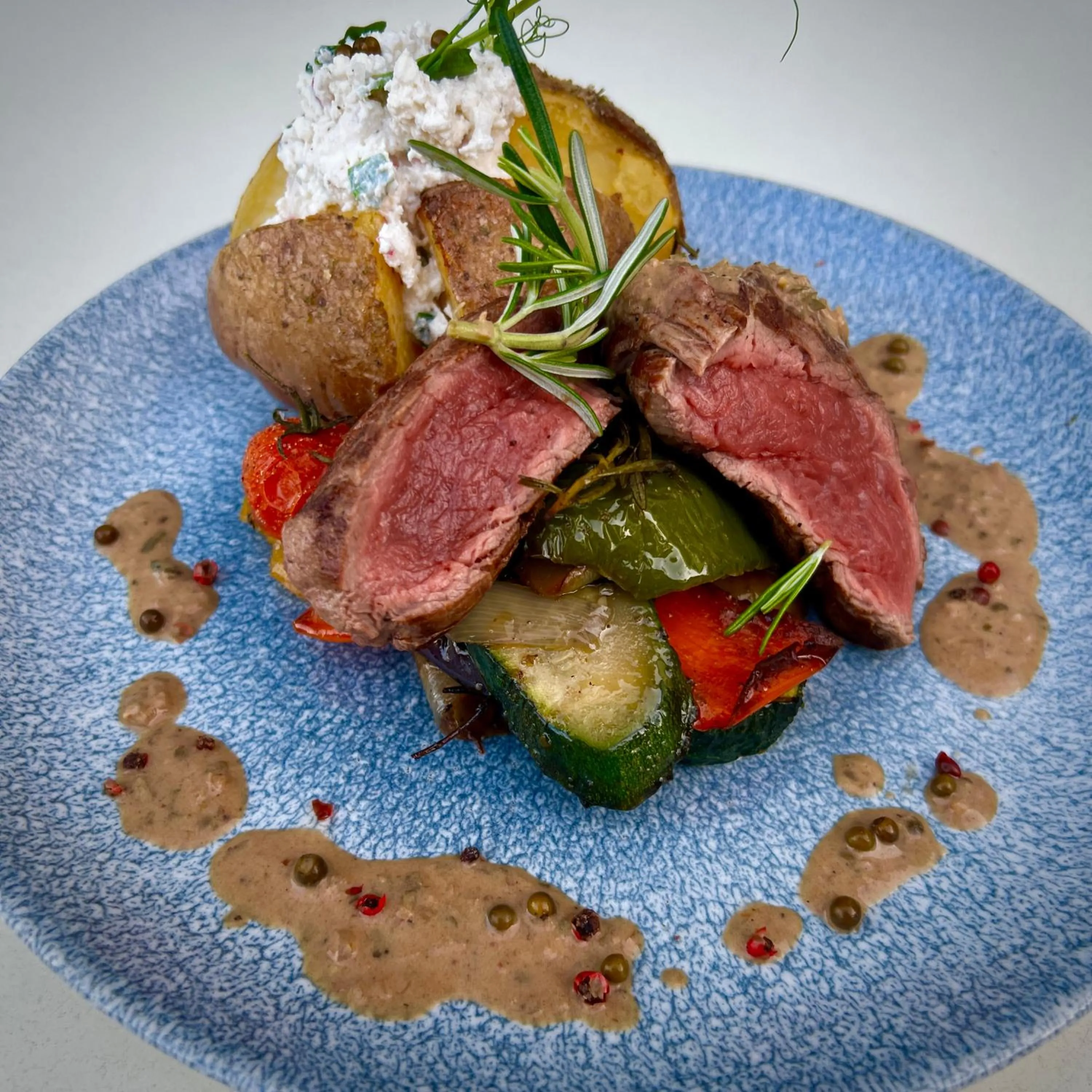 Restaurant/places to eat in Apartamenty Mesa Grill Restaurant Cafe