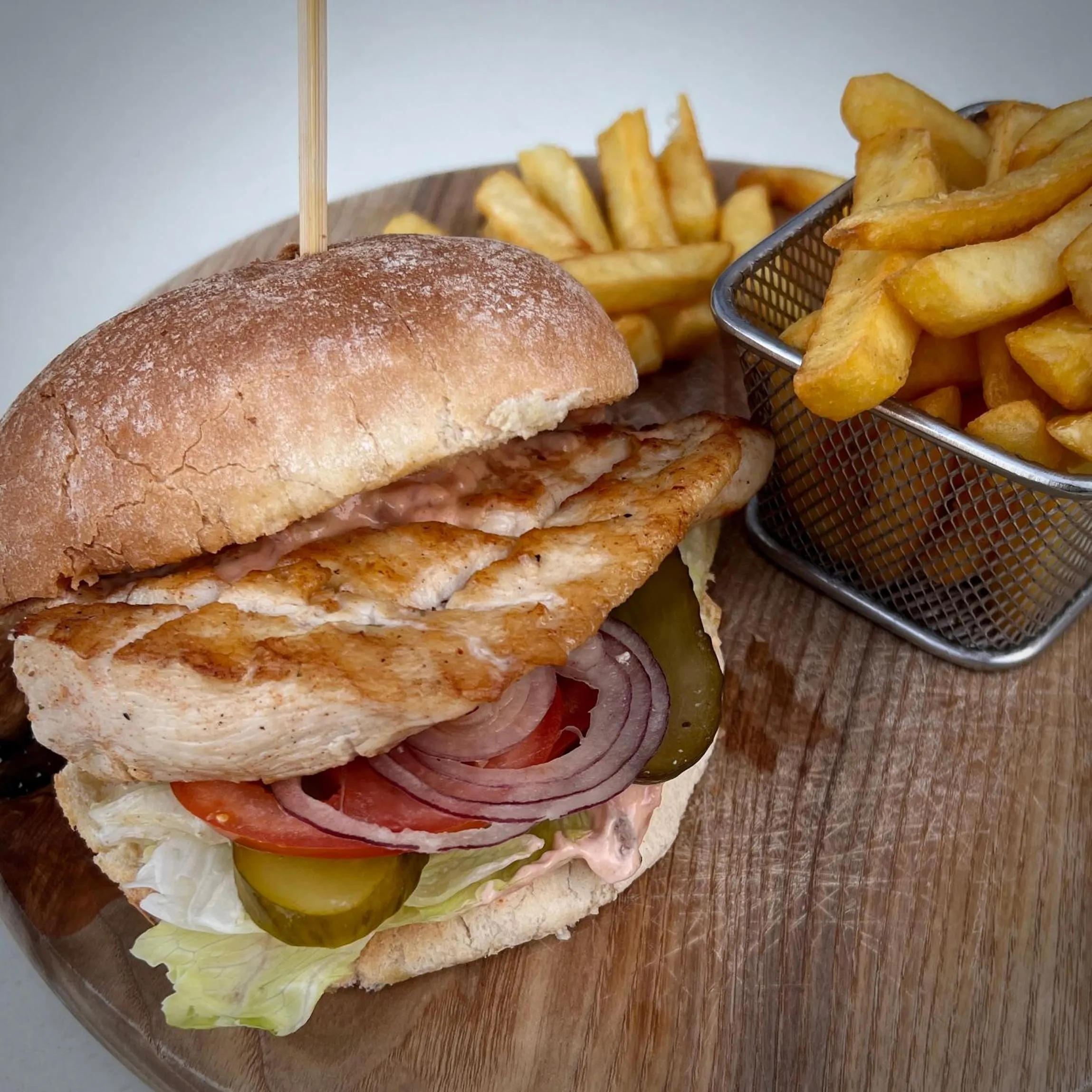 Restaurant/places to eat in Apartamenty Mesa Grill Restaurant Cafe