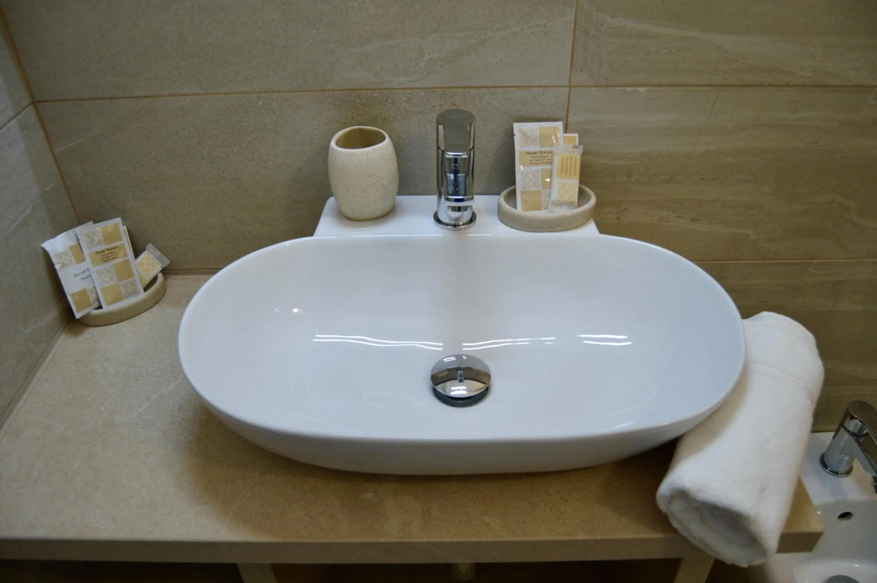 Bathroom in B&B MarAlè