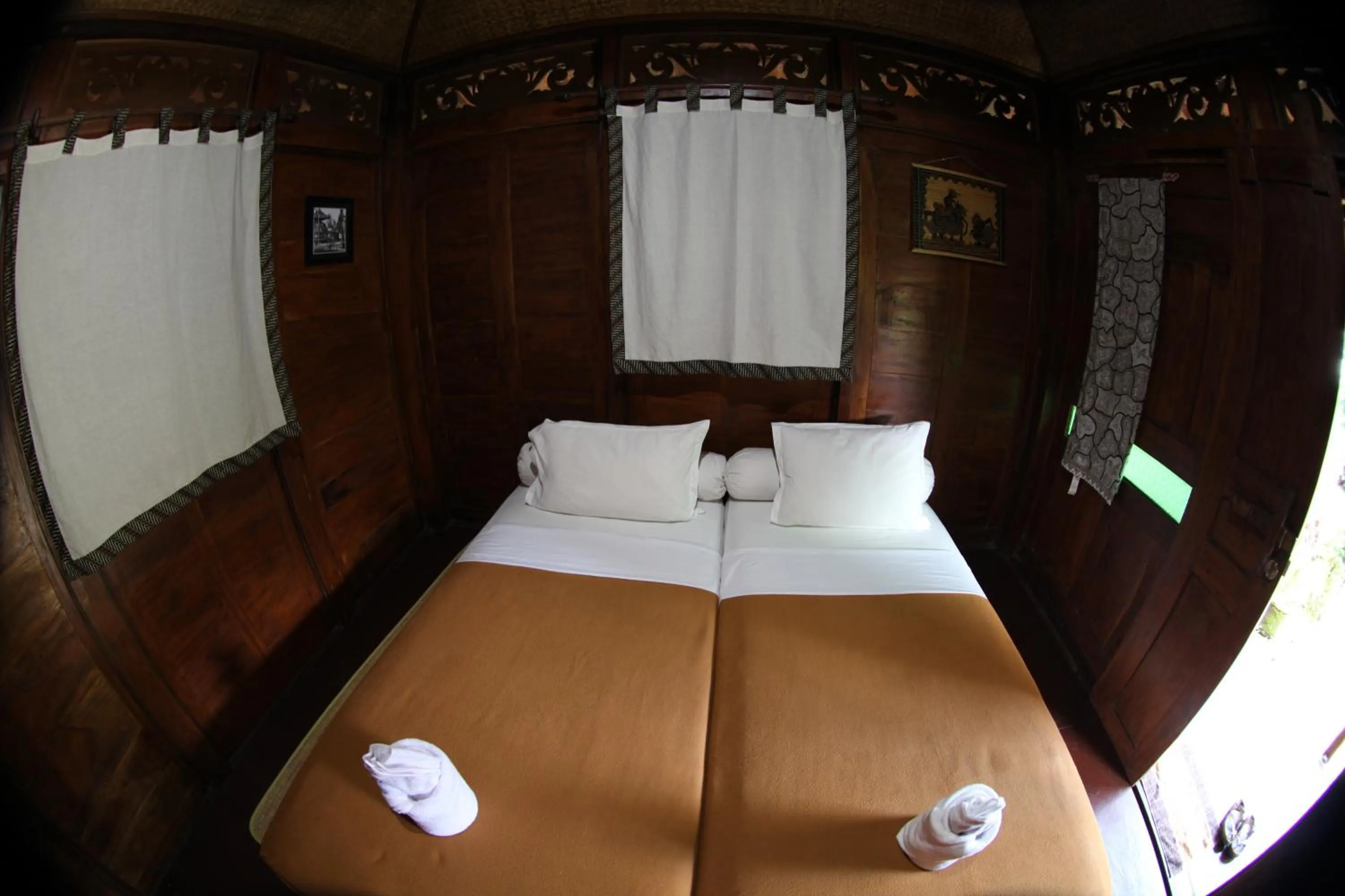 Bed in Omah Garengpoeng Guest House