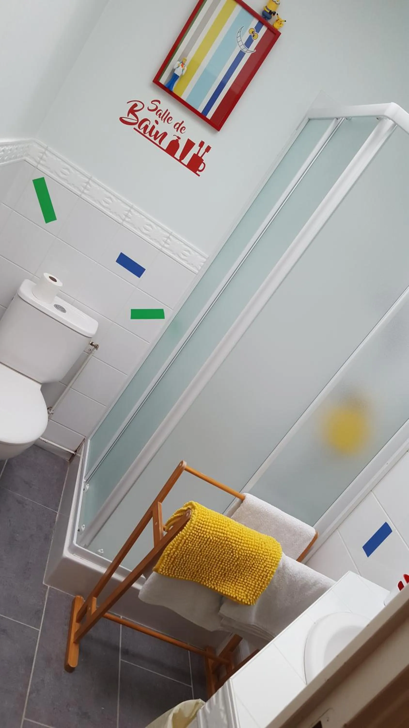 Bathroom in La Roseraie