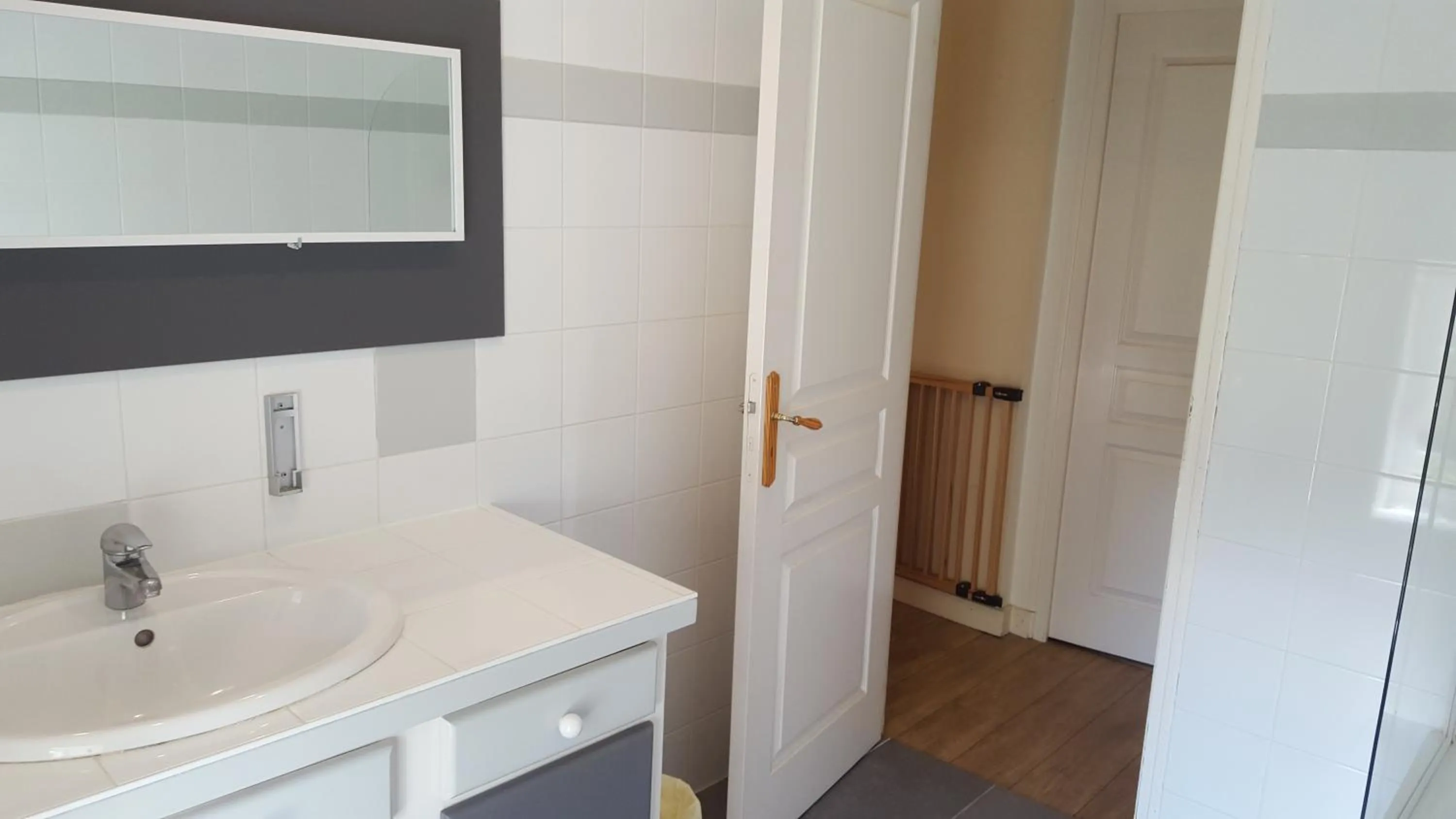 Bathroom in La Roseraie