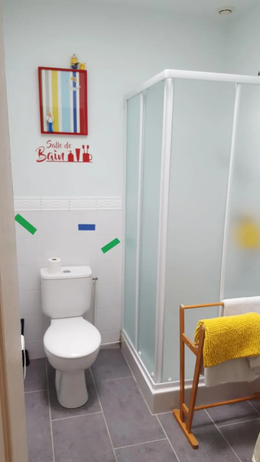 Bathroom in La Roseraie