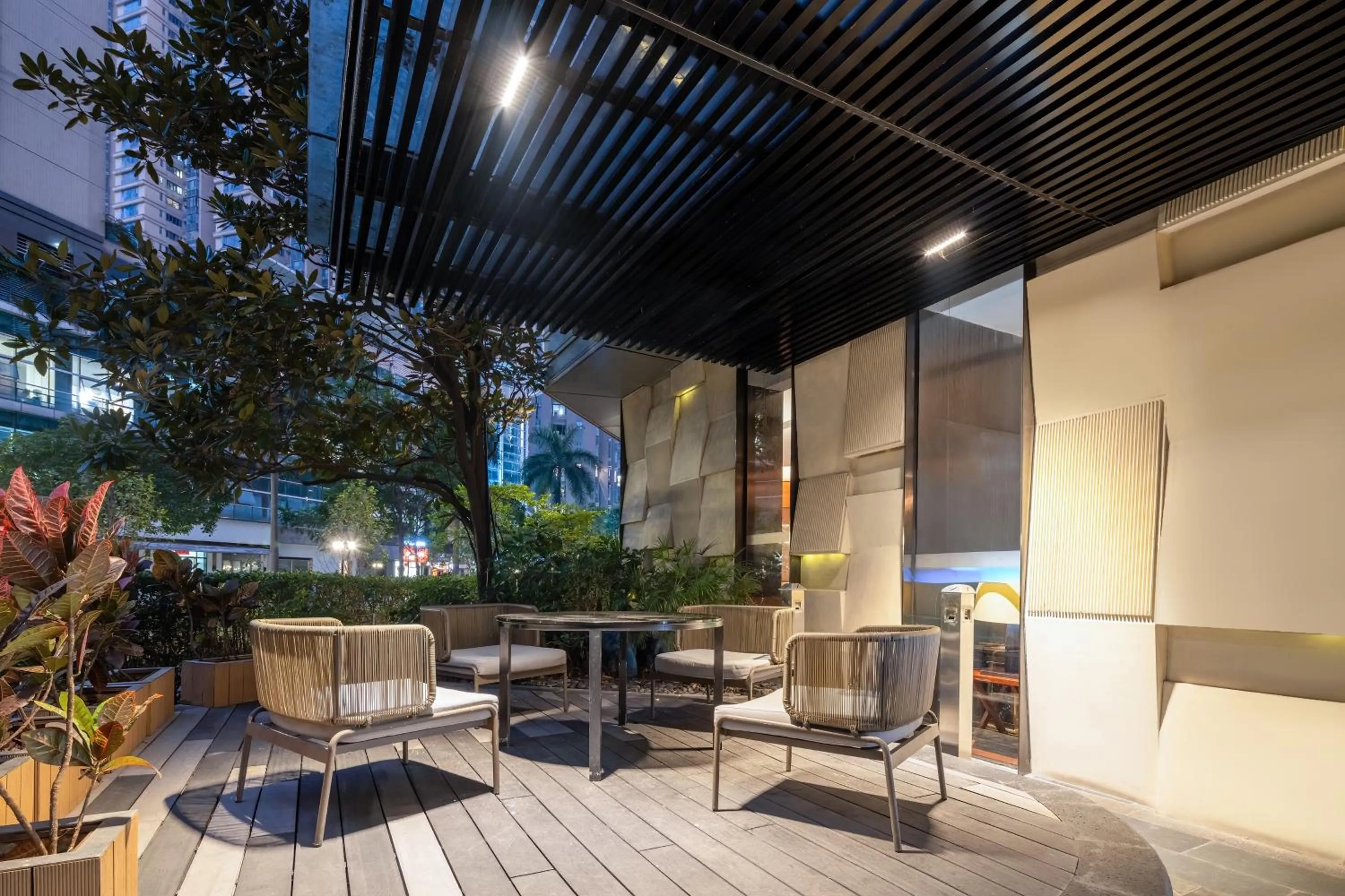 Garden in The Mulian Hotel Guangzhou Zhujiang New Town-Canton Fair Free Shuttle Bus