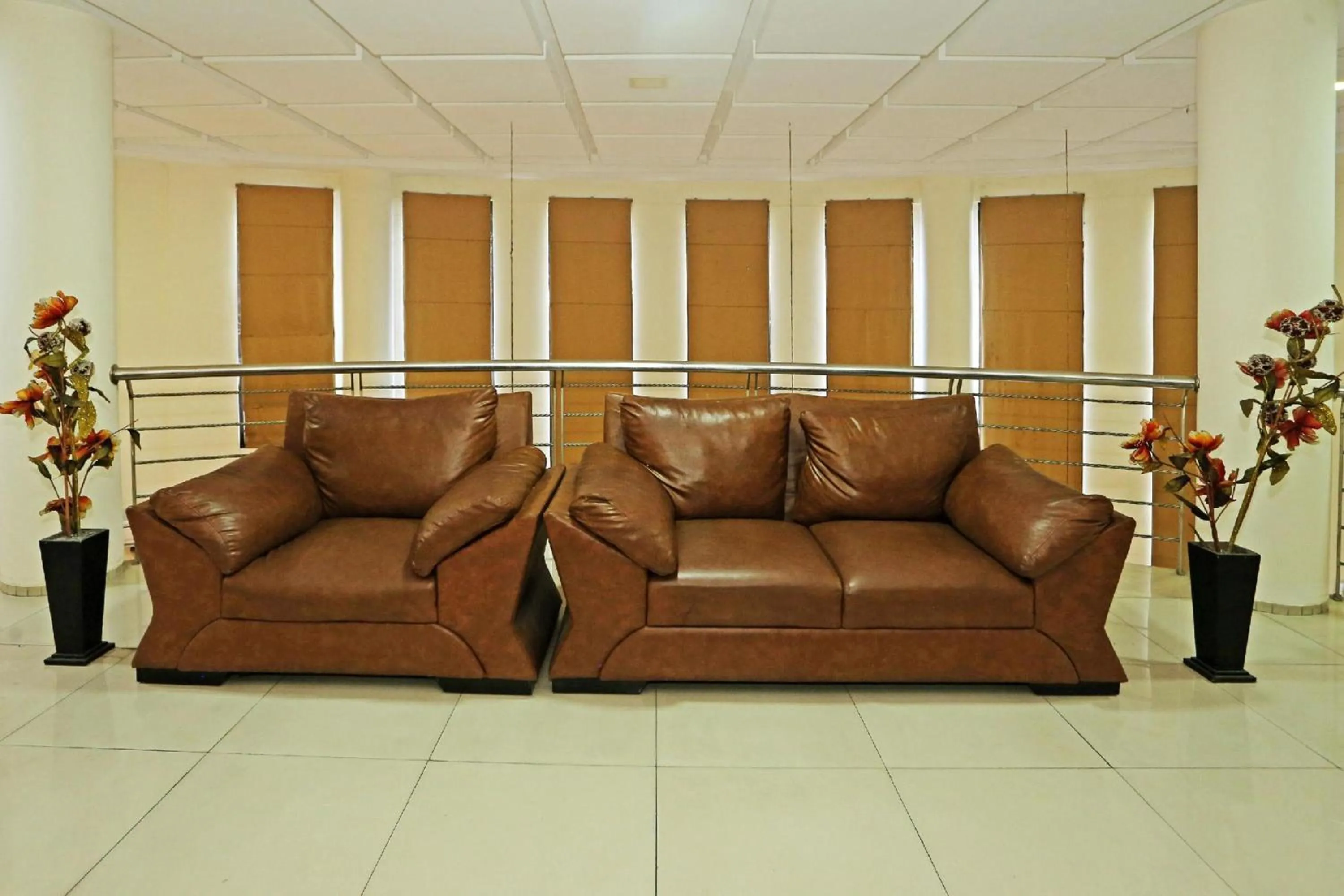 Seating area in Super OYO Townhouse OAK Hotel Fiducia Serpong