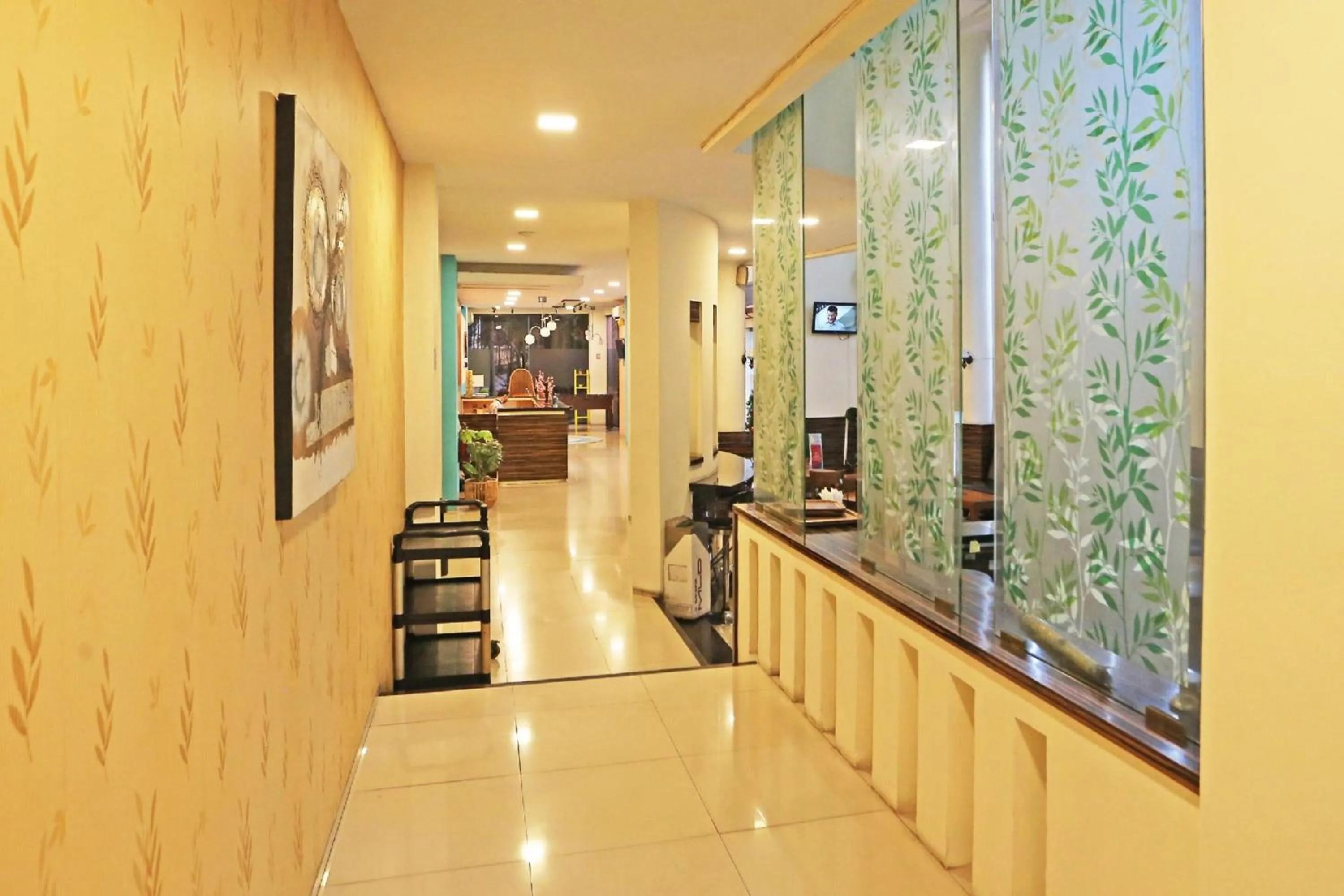 Lobby or reception in Super OYO Townhouse OAK Hotel Fiducia Serpong