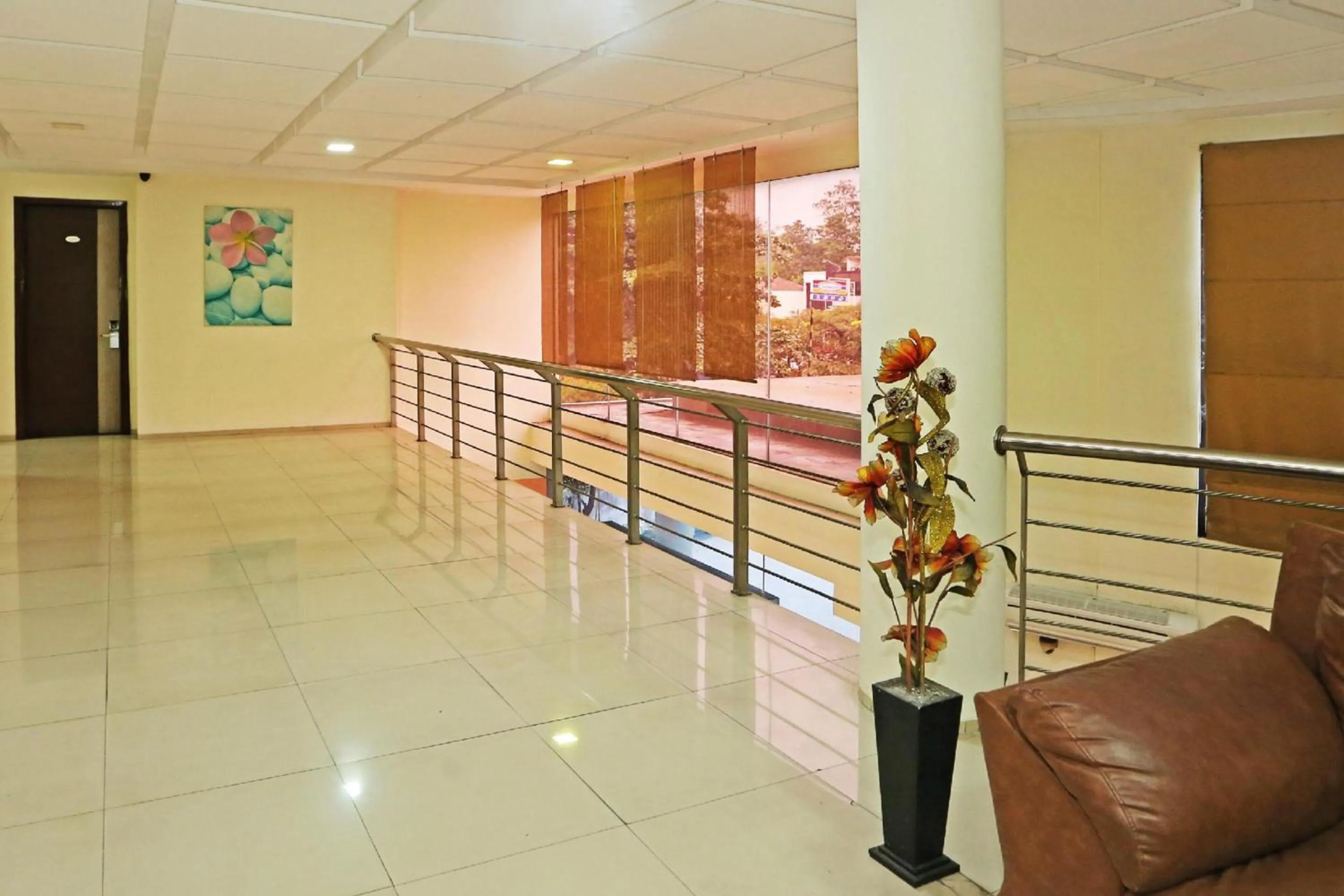 Seating area in Super OYO Townhouse OAK Hotel Fiducia Serpong