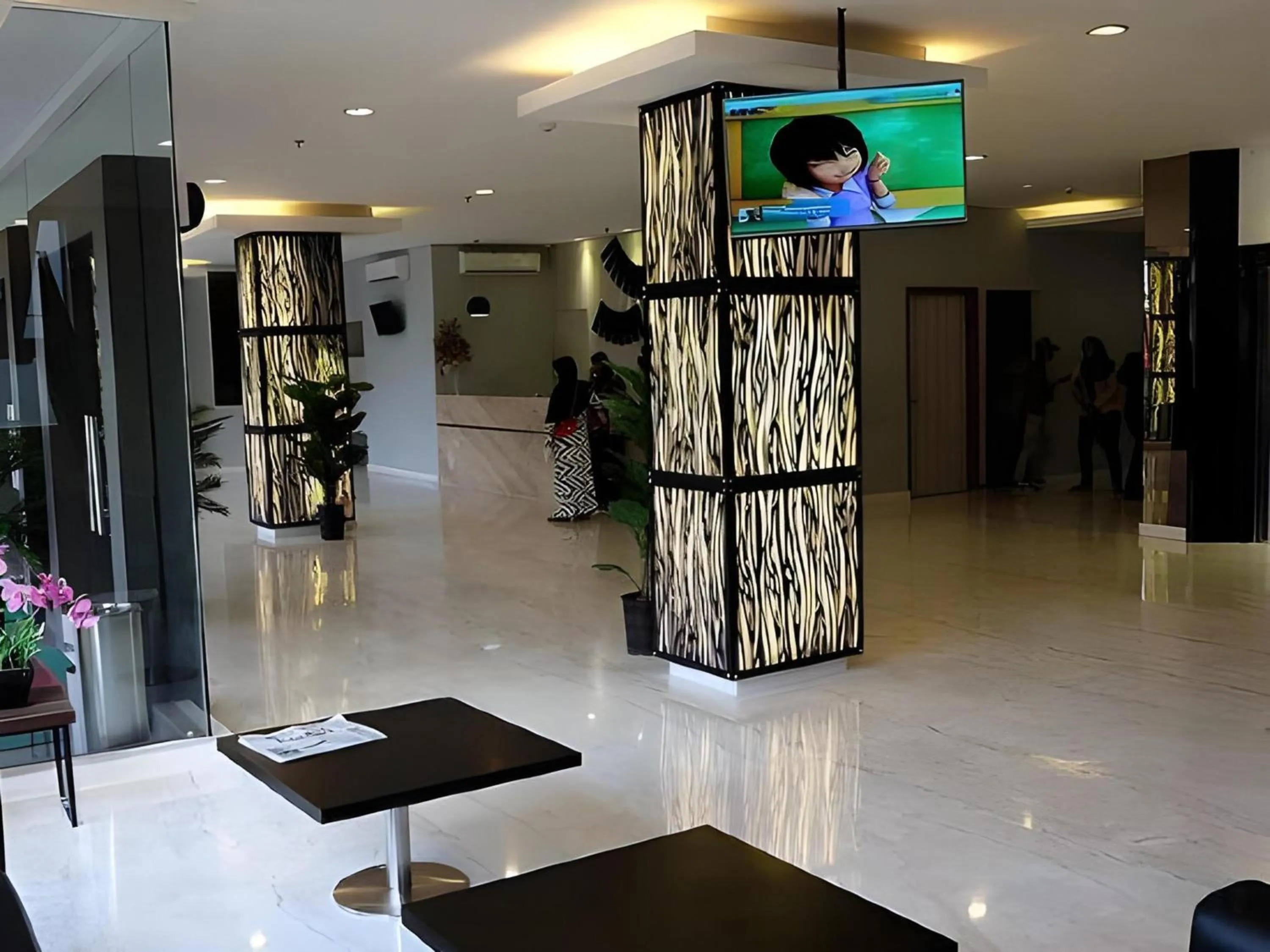 Lobby or reception in Super OYO Townhouse OAK Hotel Fiducia Serpong