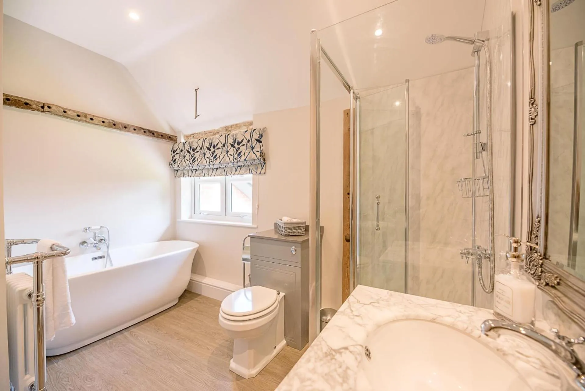 Bed in Chapel Cottage at Pond Hall Farm, Stunnning Property with Private Hot Tub, Hadleigh