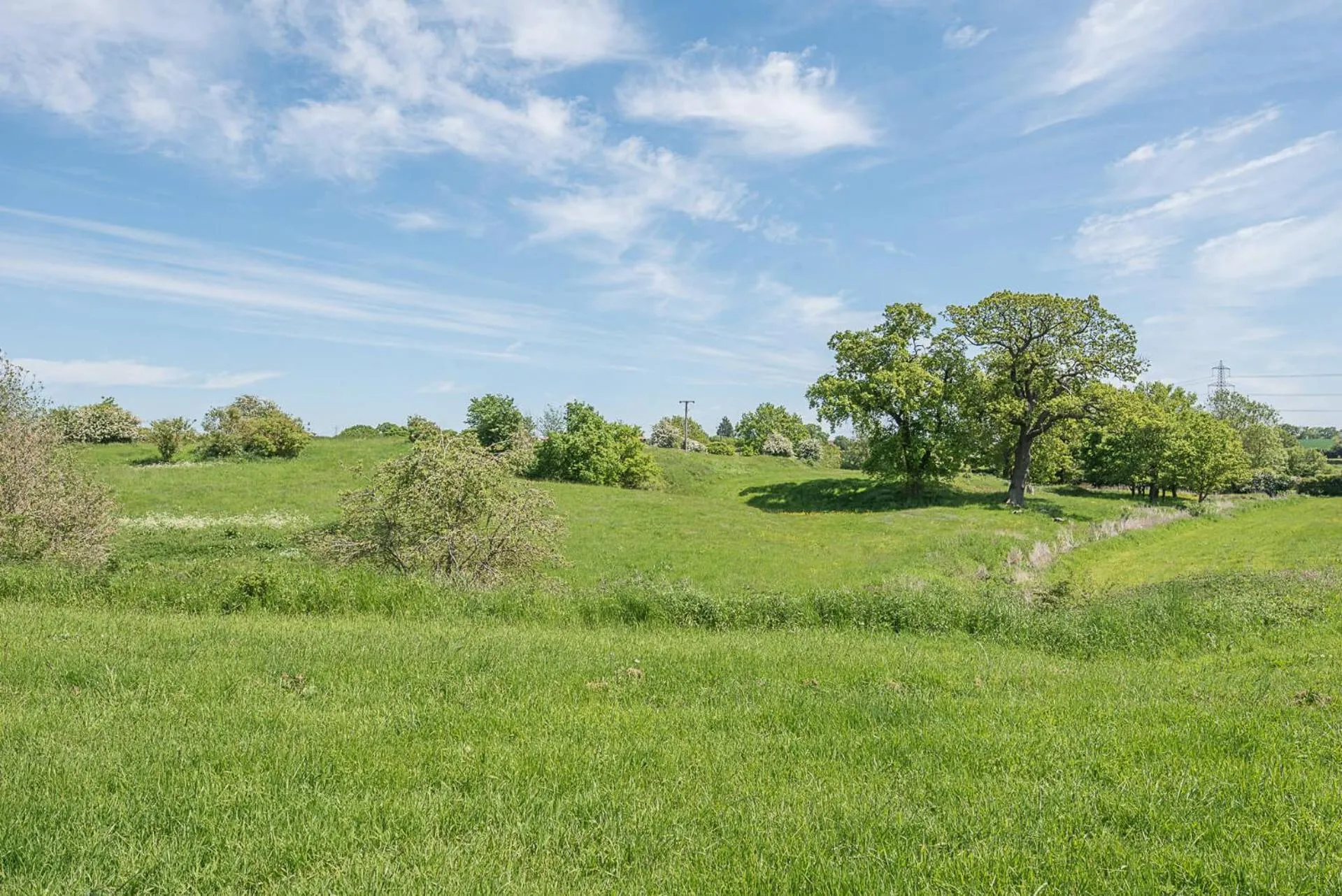 Geoff's Rest at Pond Hall Farm in Hadleigh with Private Hot Tub