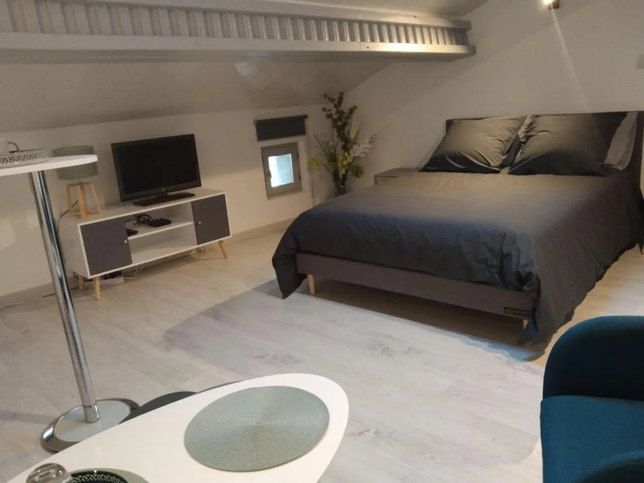 TV and multimedia, Bed in Lou calado