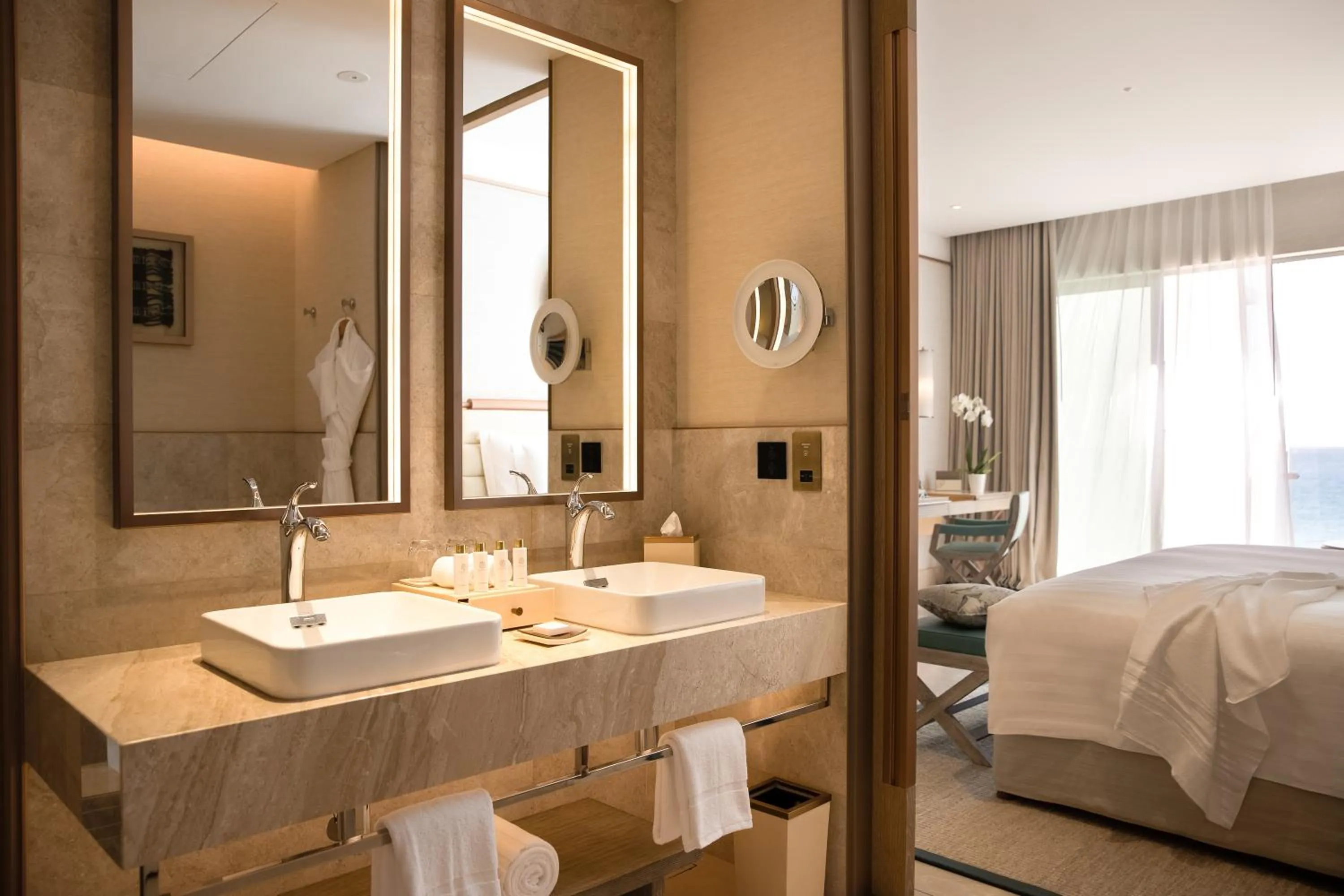 Bathroom, Bed in Jumeirah Muscat Bay Oman