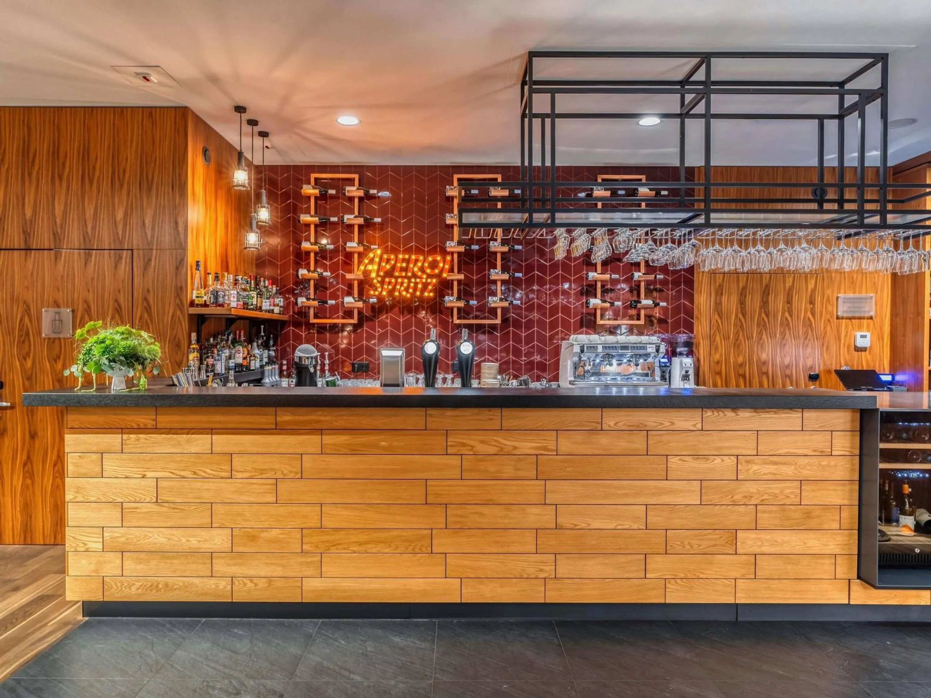 Restaurant/places to eat in Mercure Katowice Centrum