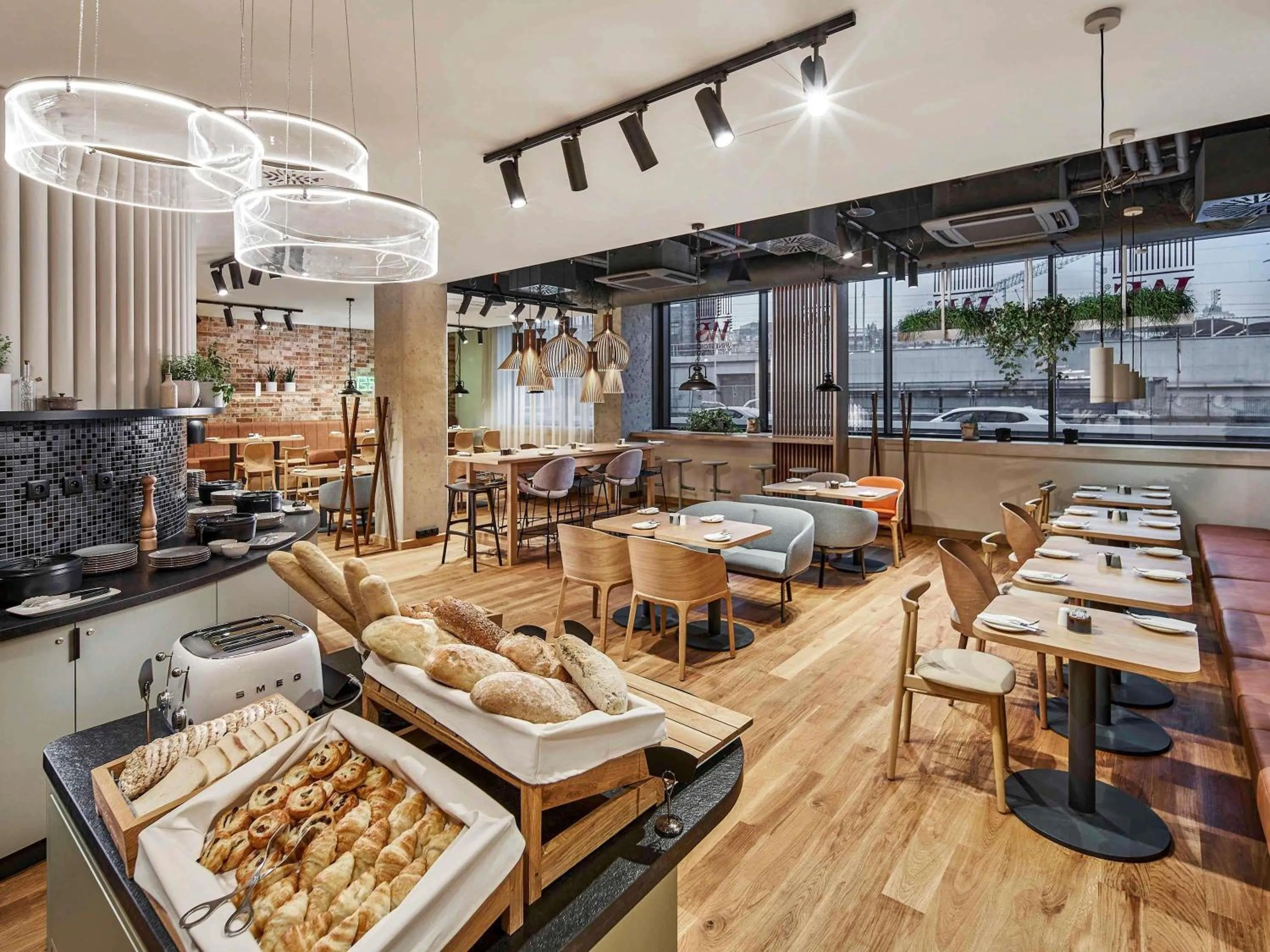 Restaurant/places to eat in Mercure Katowice Centrum