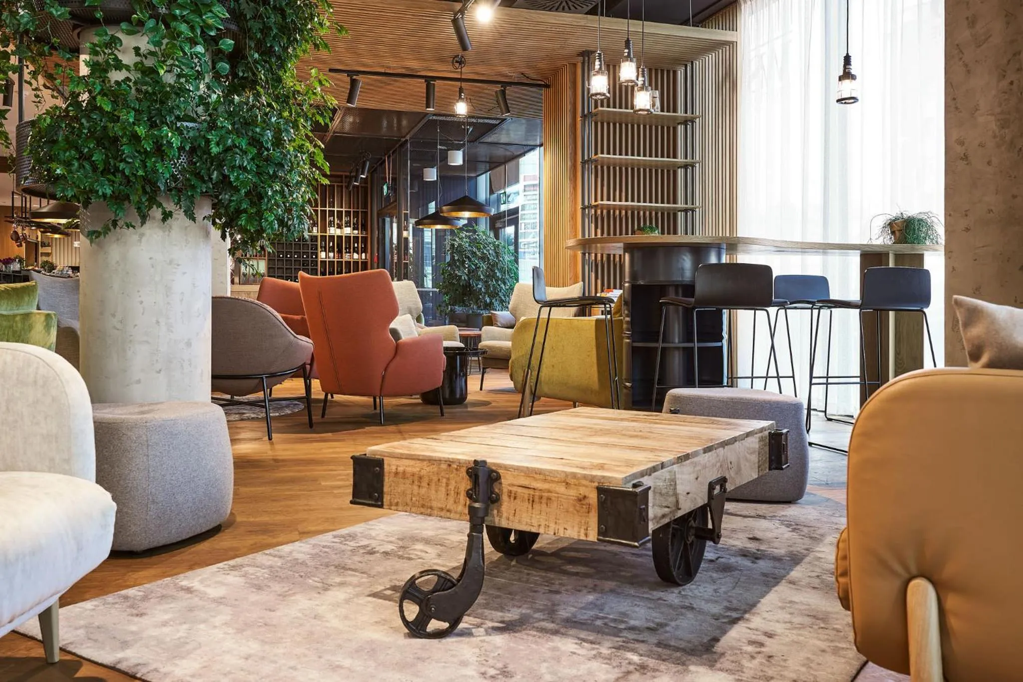 Lobby or reception in Mercure Katowice Centrum