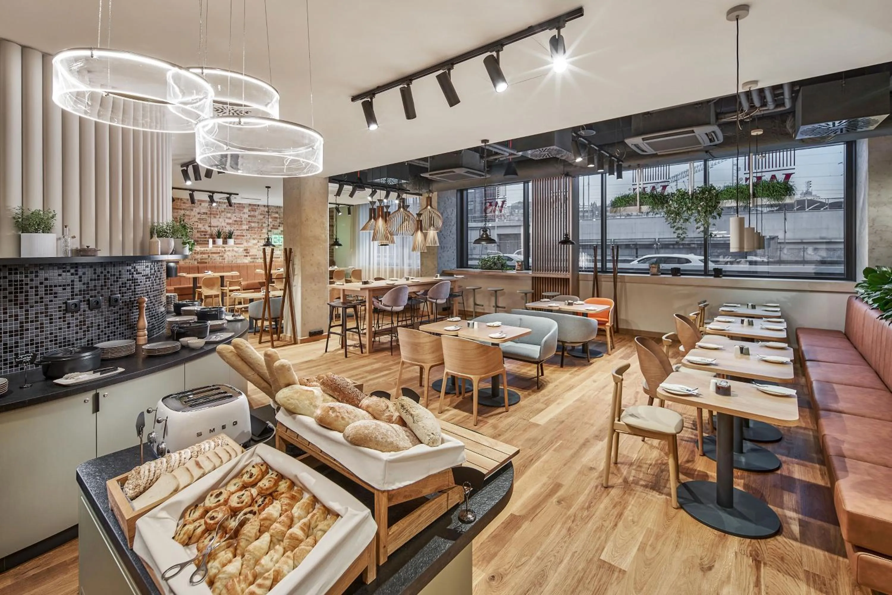 Restaurant/places to eat in Mercure Katowice Centrum