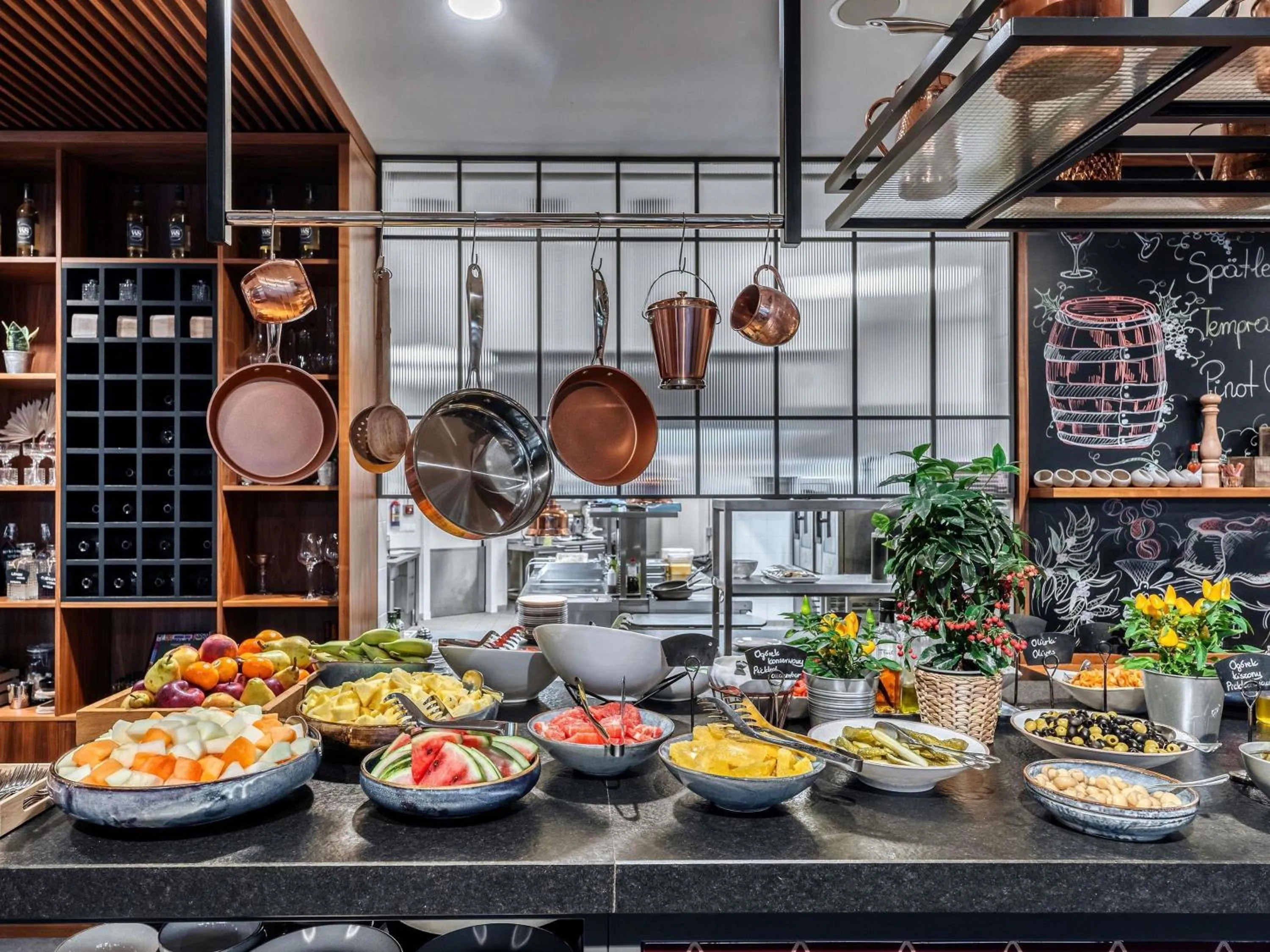 Restaurant/places to eat in Mercure Katowice Centrum