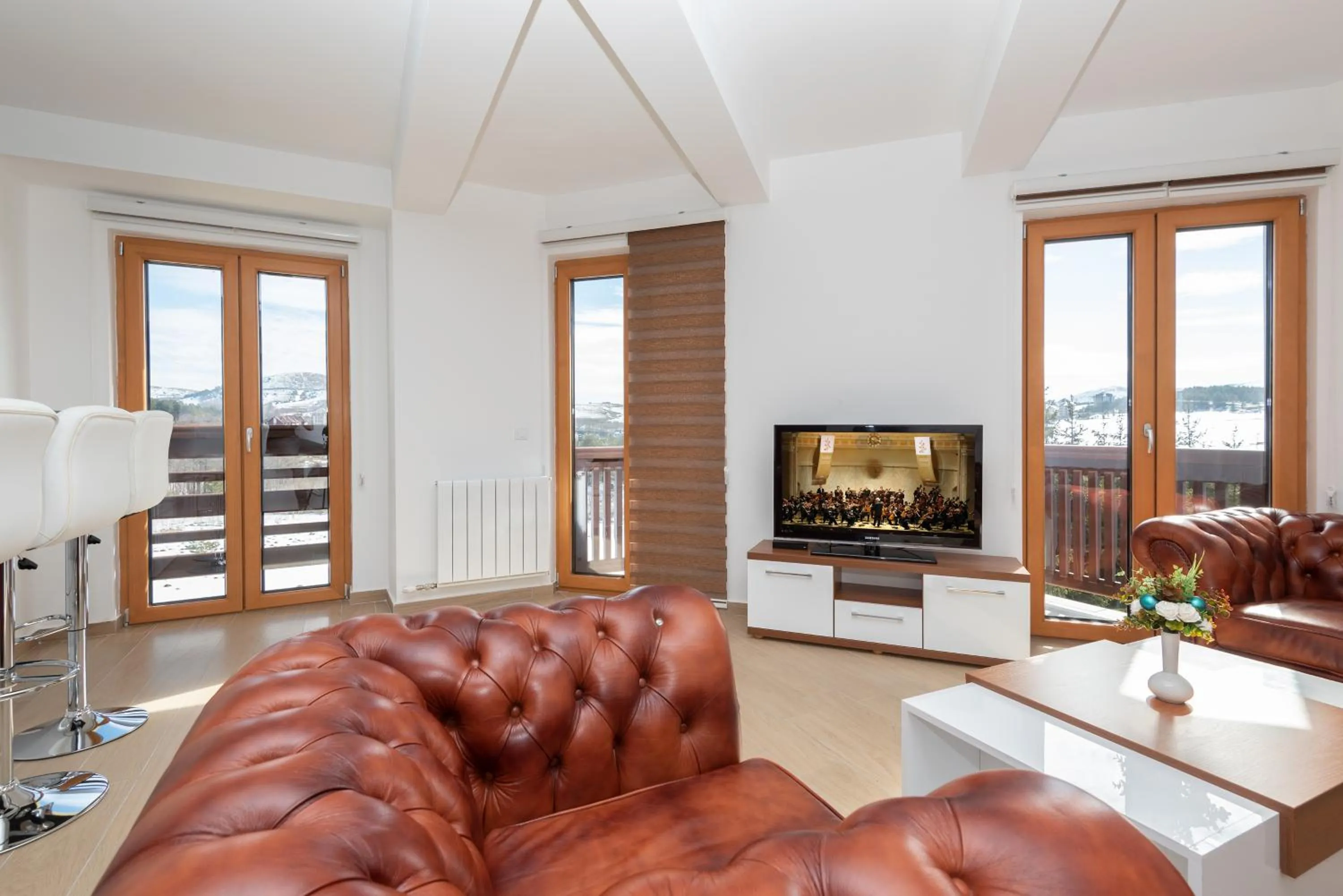 Communal lounge/ TV room in Hotel Agape