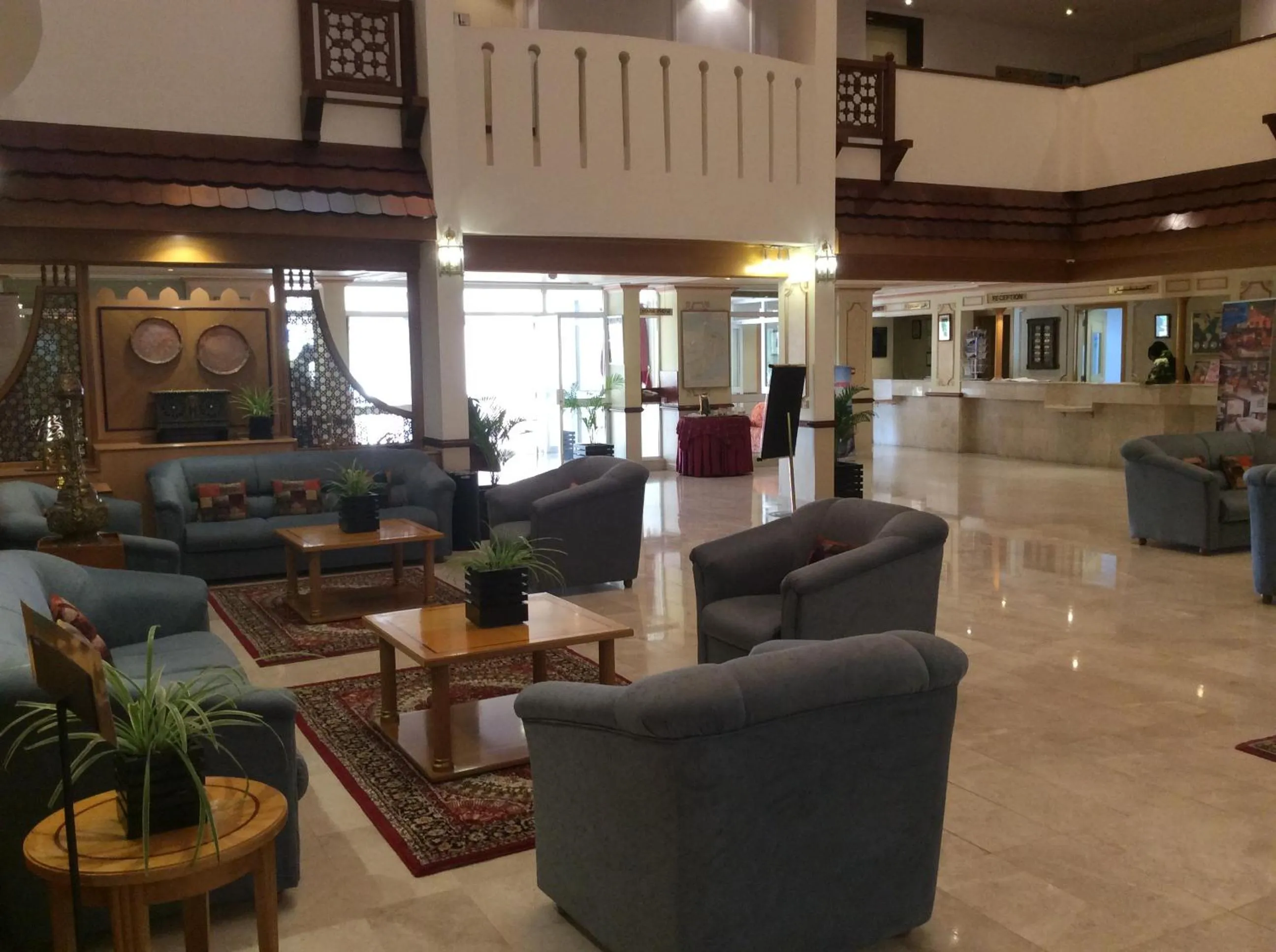 Lobby or reception in Best Western Sur