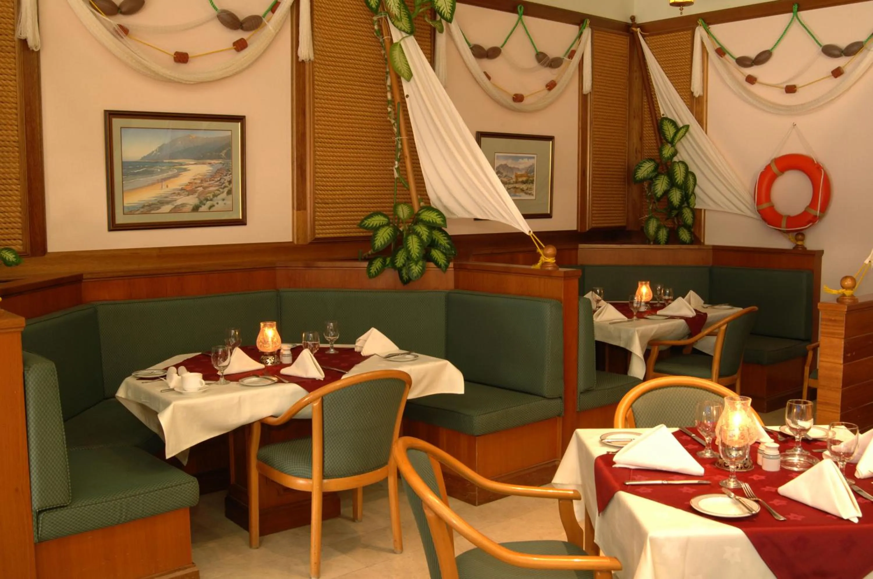 Restaurant/places to eat in Best Western Sur