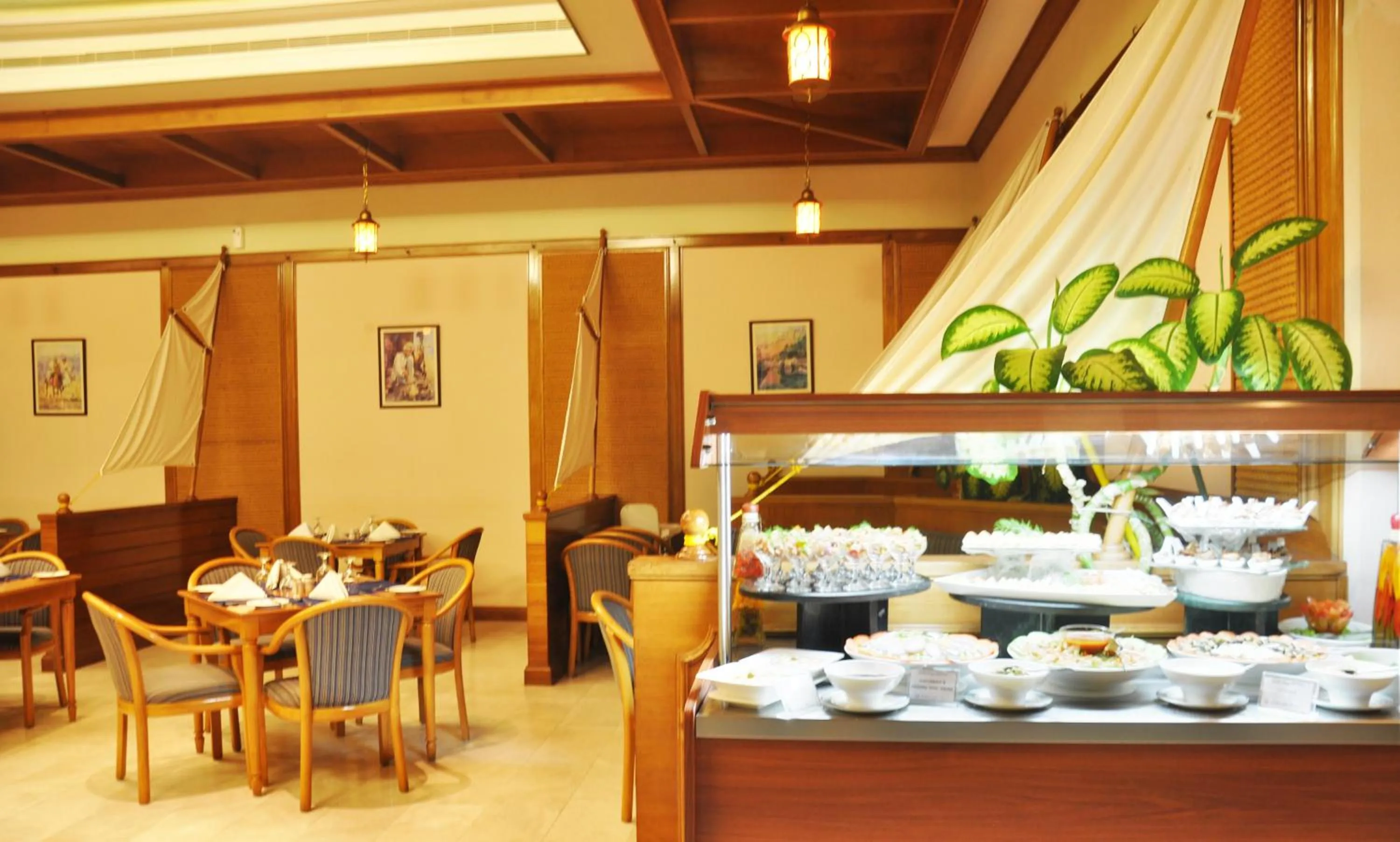 Restaurant/places to eat in Best Western Sur