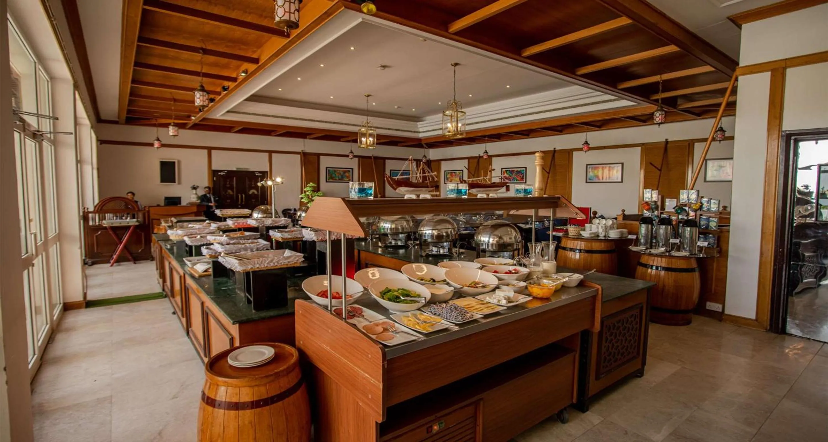 Restaurant/places to eat in Best Western Sur