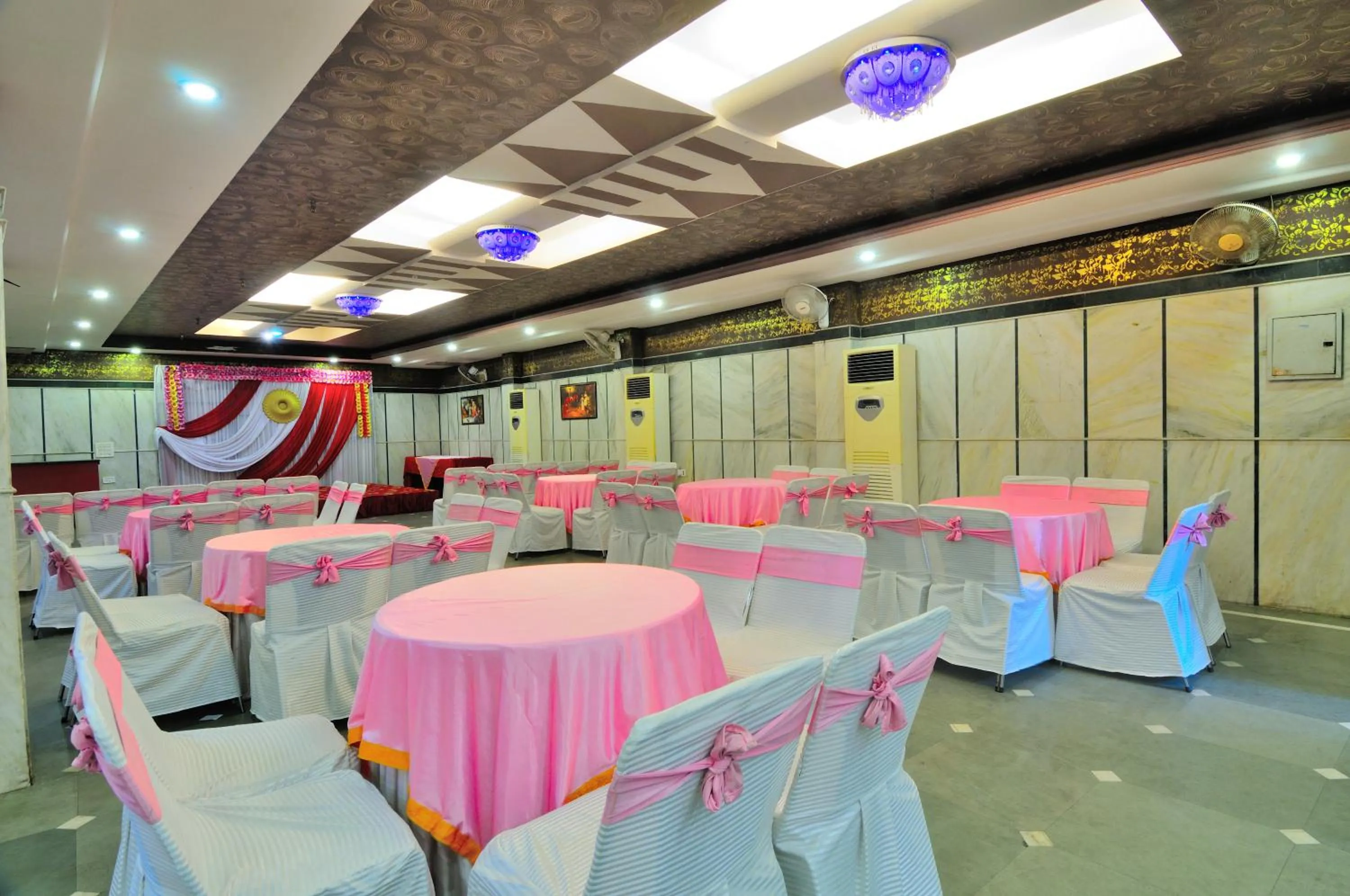 Business facilities, Banquet Facilities in Hotel Maharaja Residency