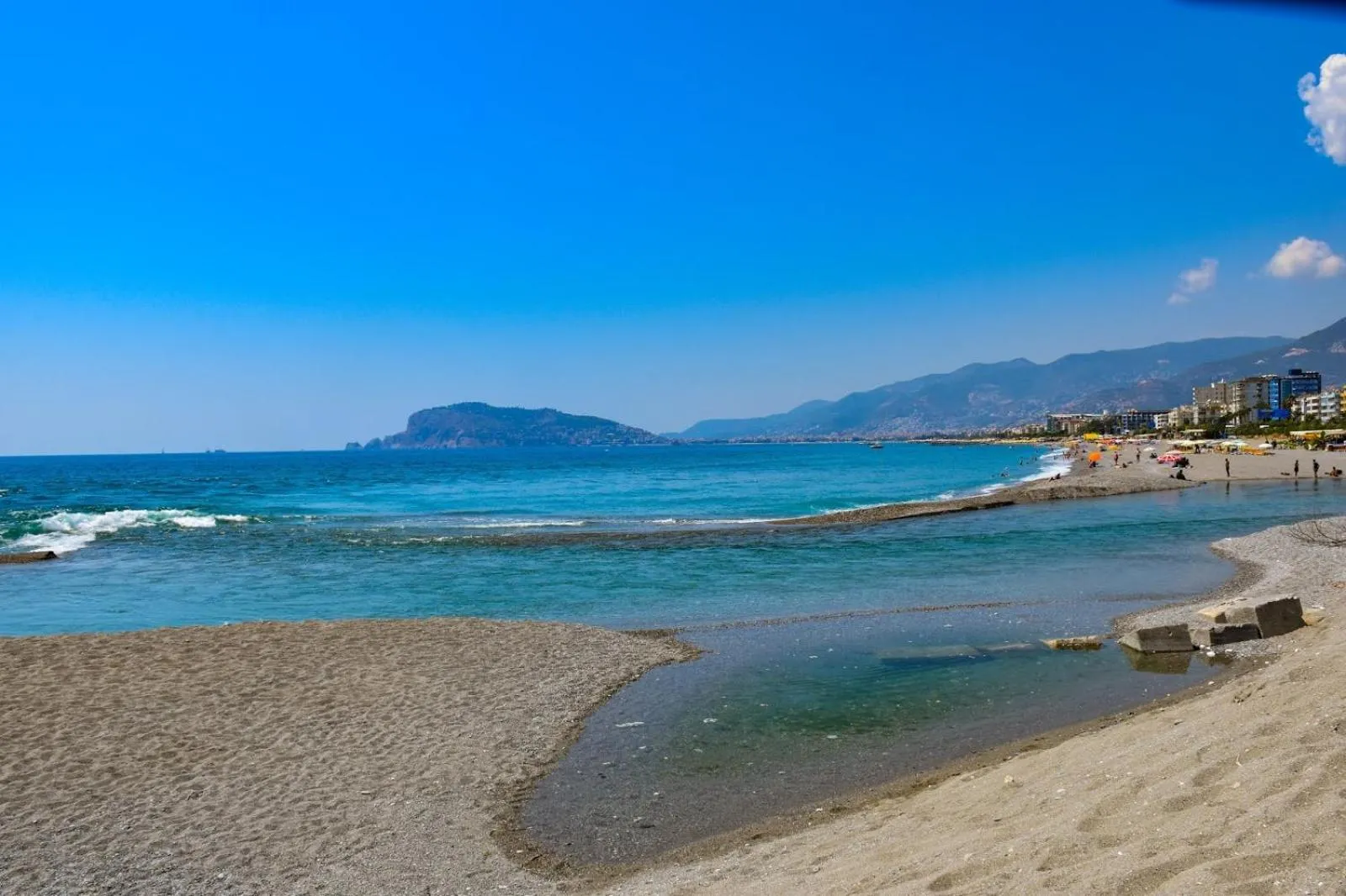 Beach in Sav-ir Suit Otel