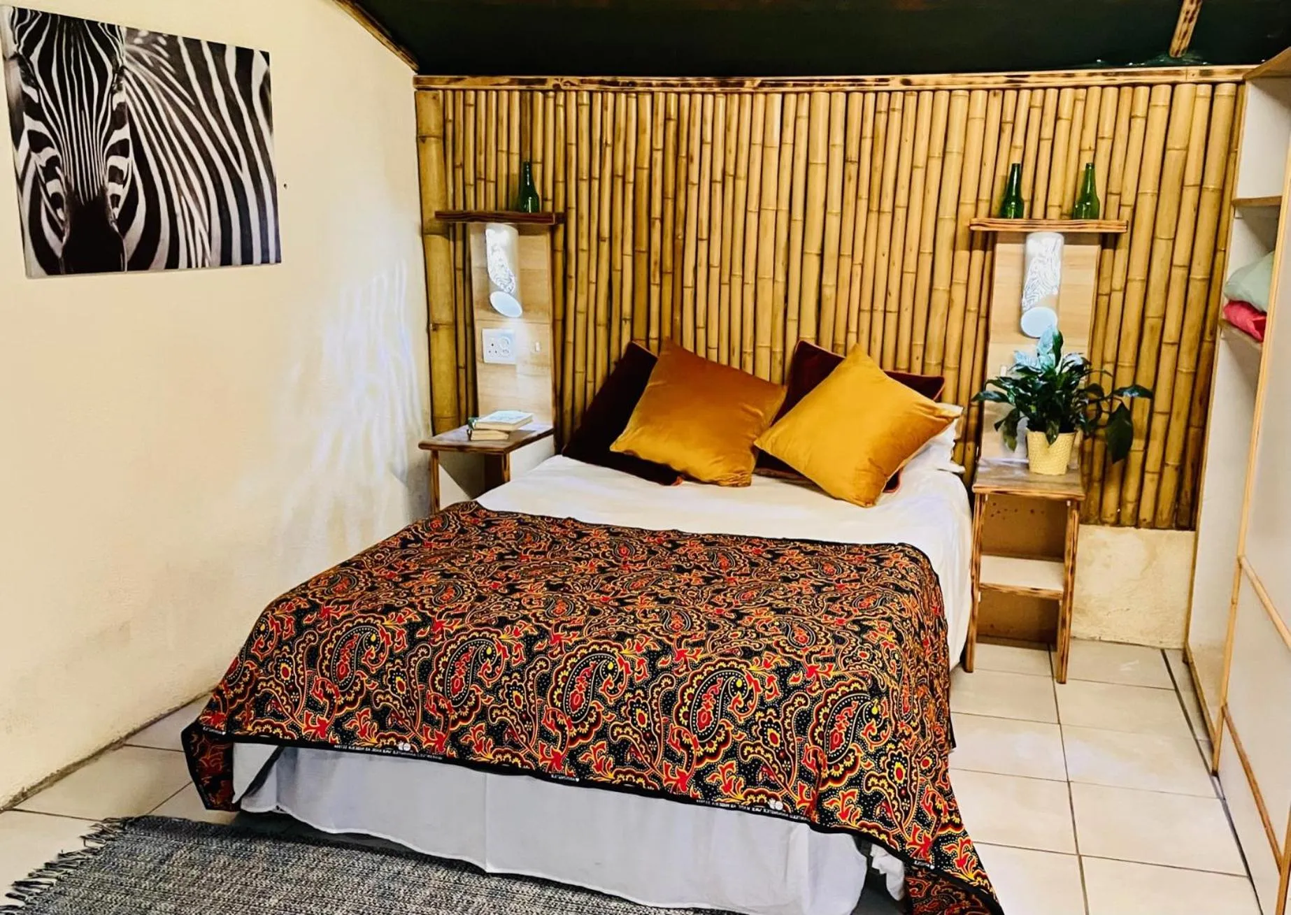 Bed in Hazyview Adventure Backpackers