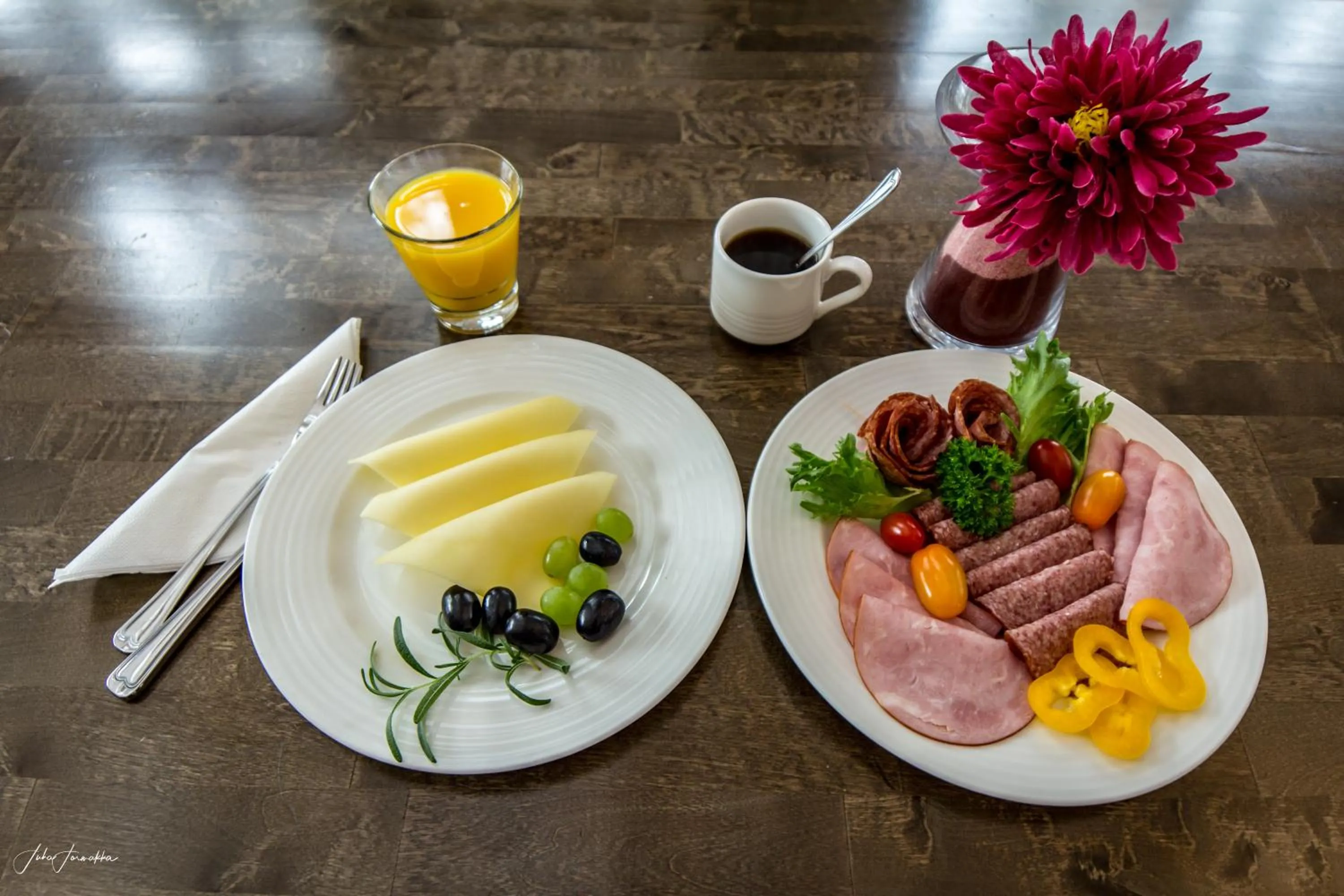 Breakfast in Rento Hotelli