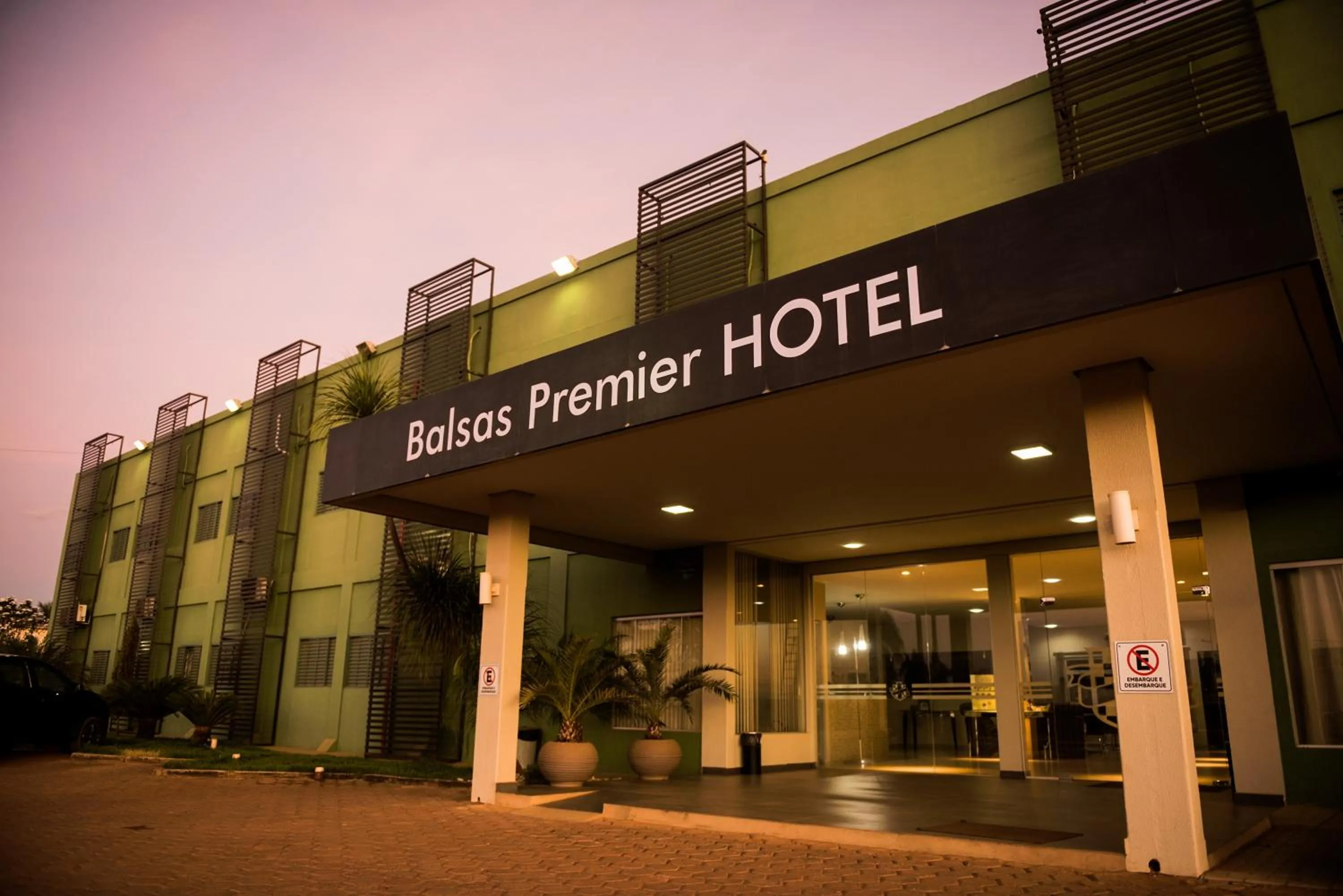 Property building in BALSAS PREMIER HOTEL