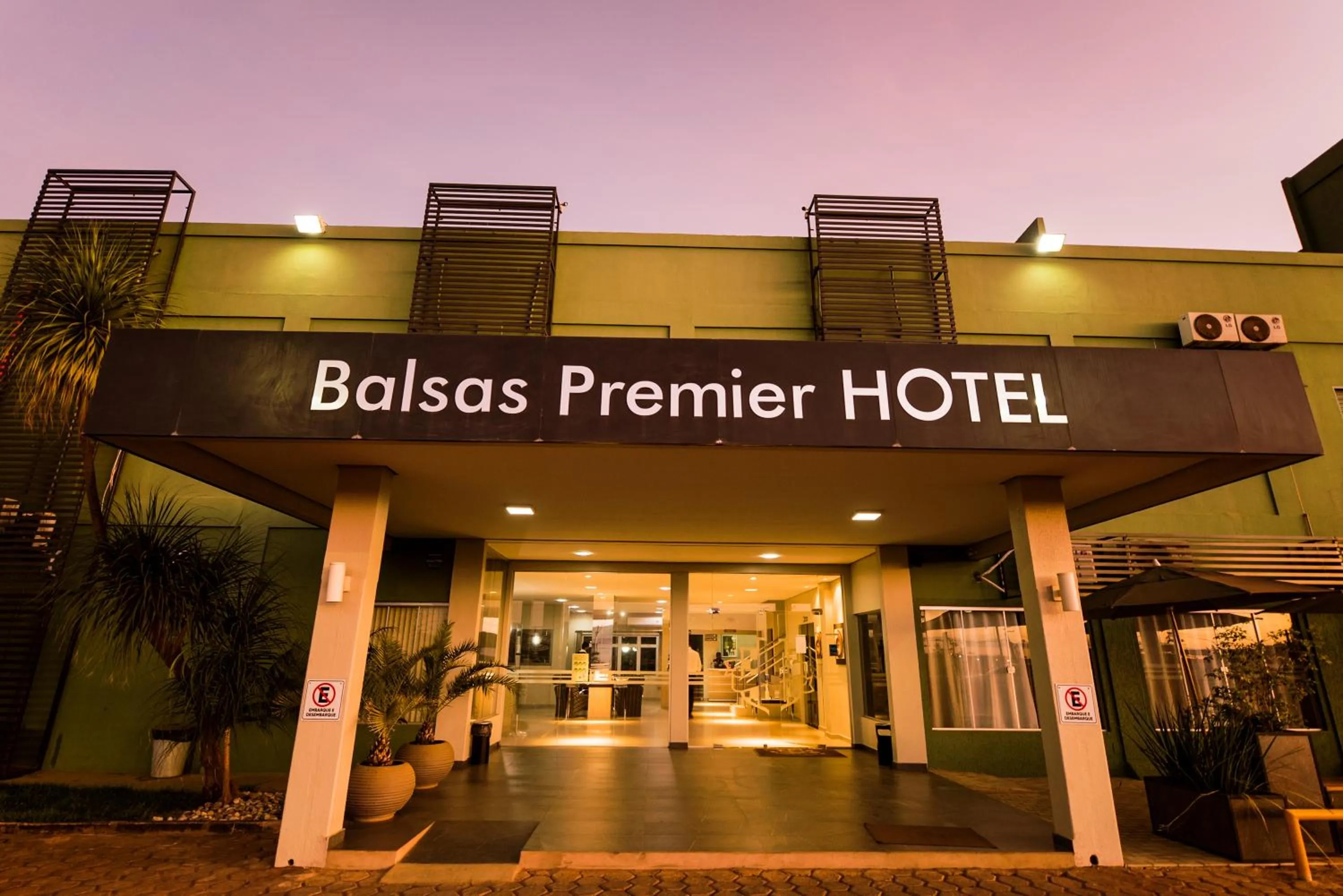 Facade/entrance in BALSAS PREMIER HOTEL