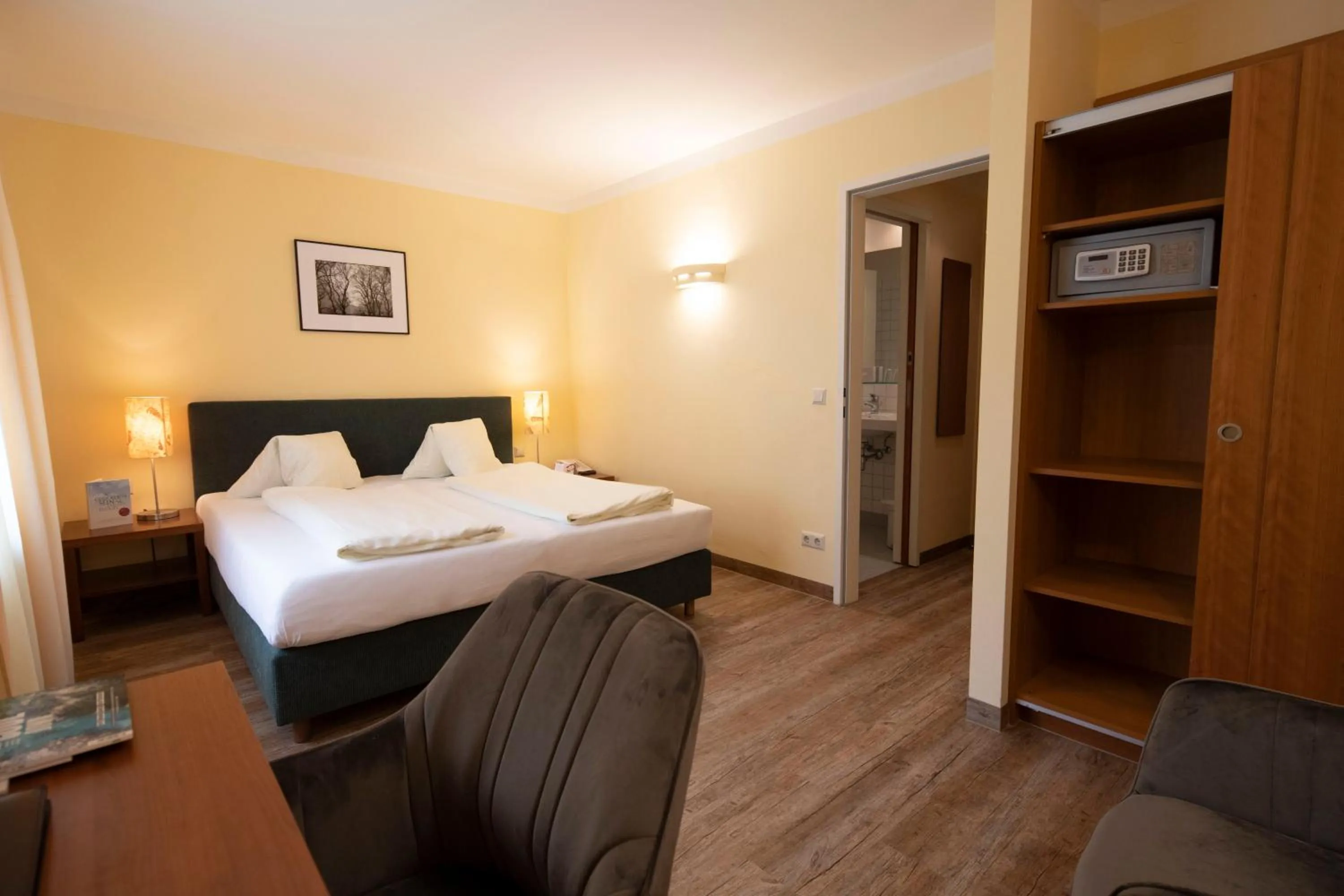 Photo of the whole room, Bed in Landhotel Rosentaler Hof