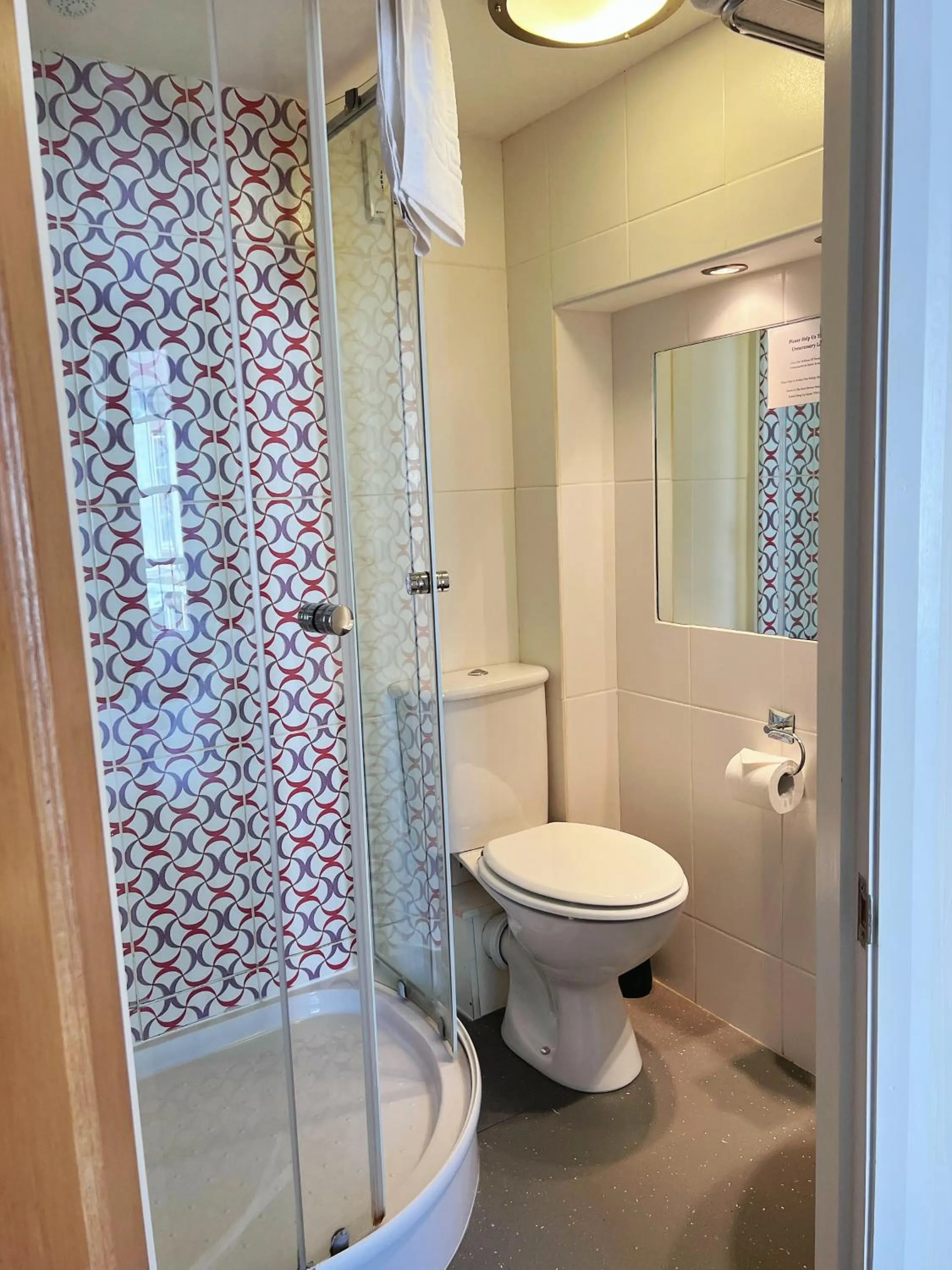 Toilet in The Crown Hotel