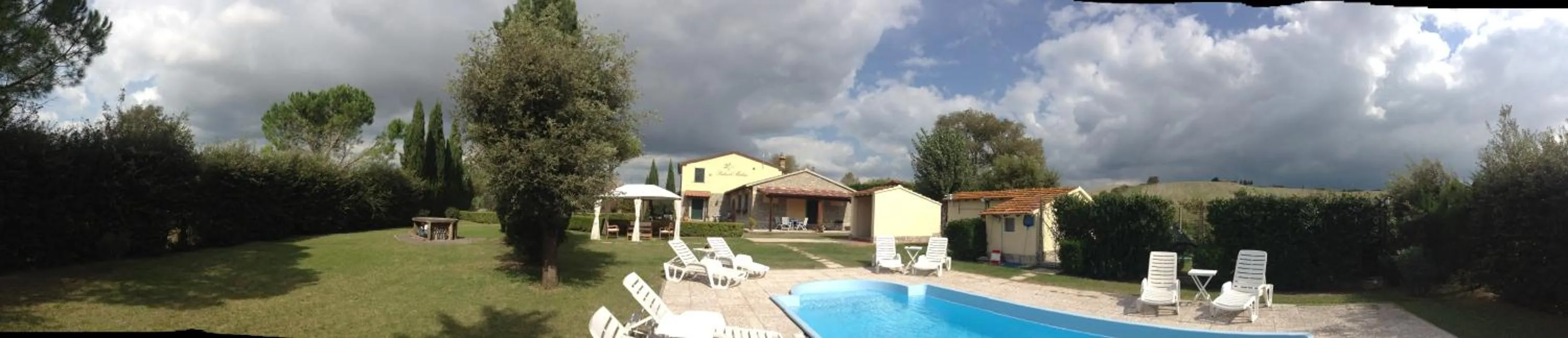 Swimming pool in Podere Il Mulino