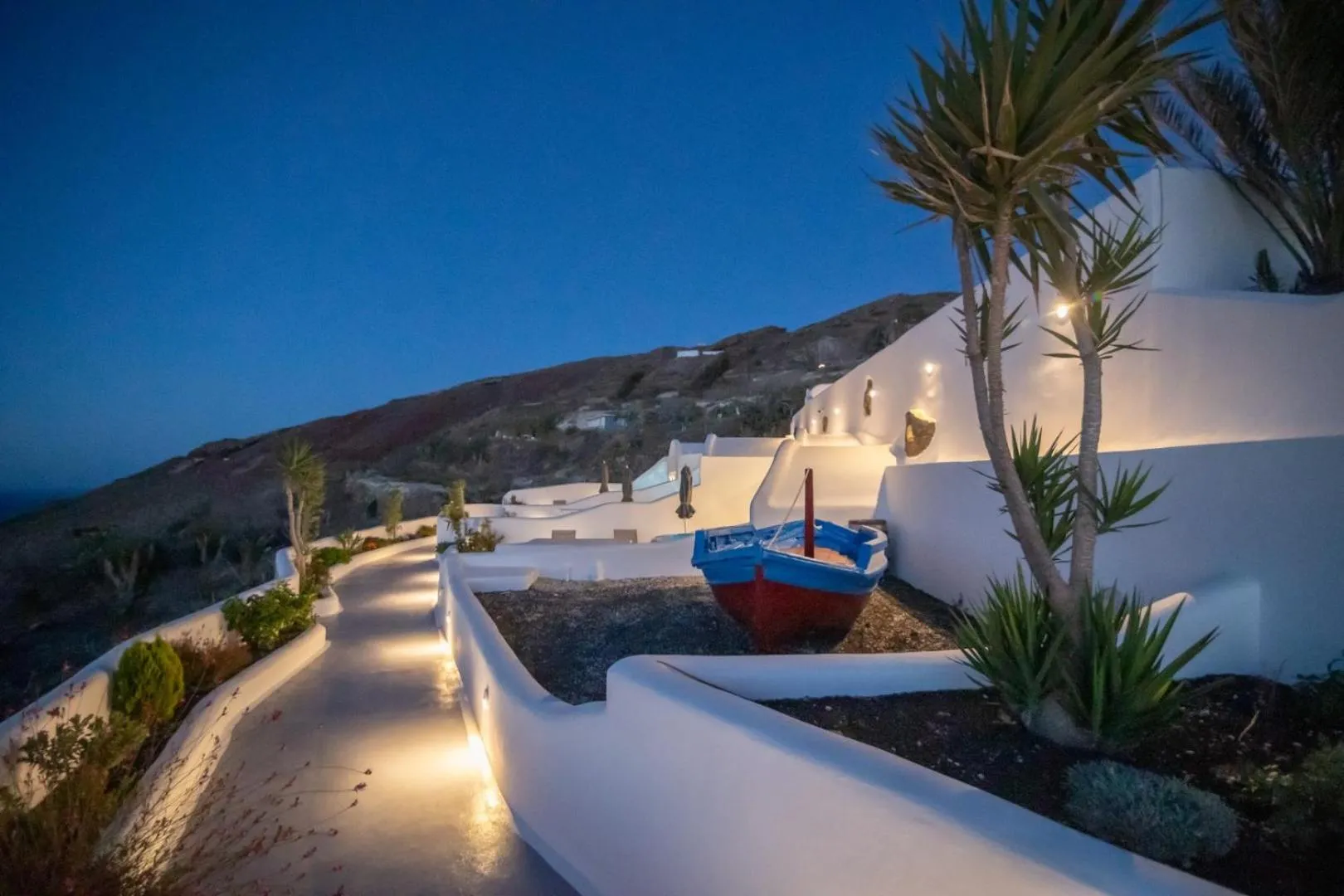 Night in Sun Angelos Oia - Luxury Cave Suites