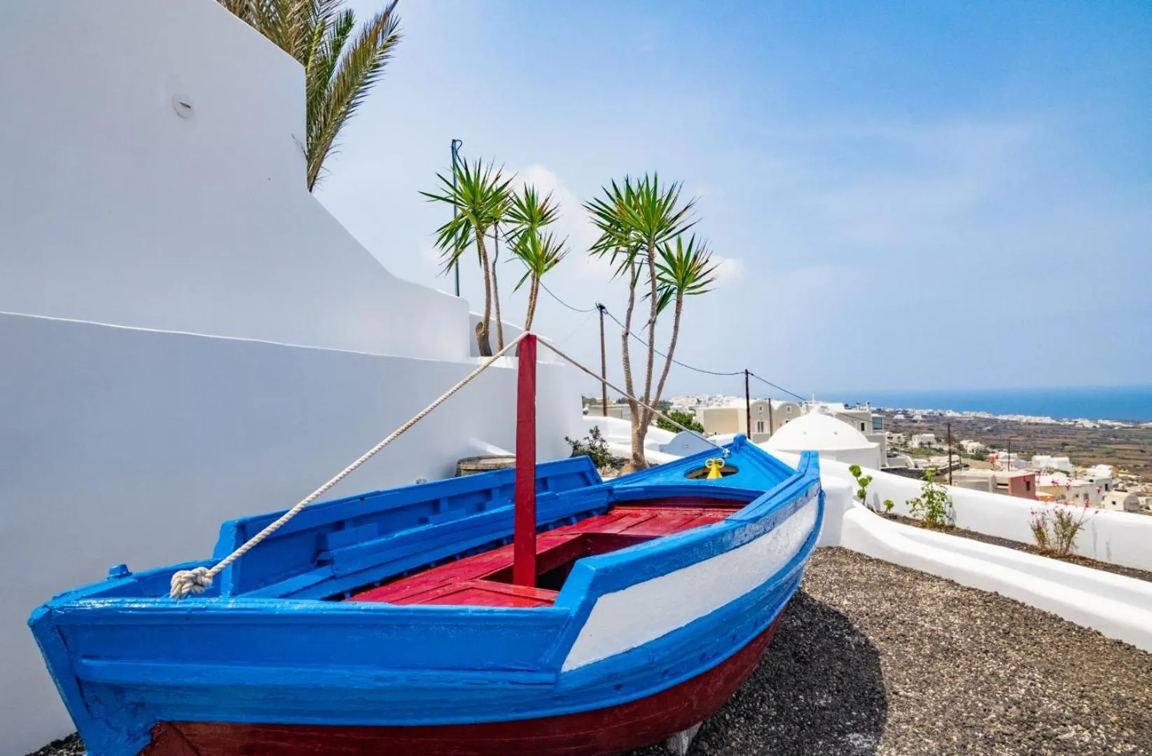 Day in Sun Angelos Oia - Luxury Cave Suites