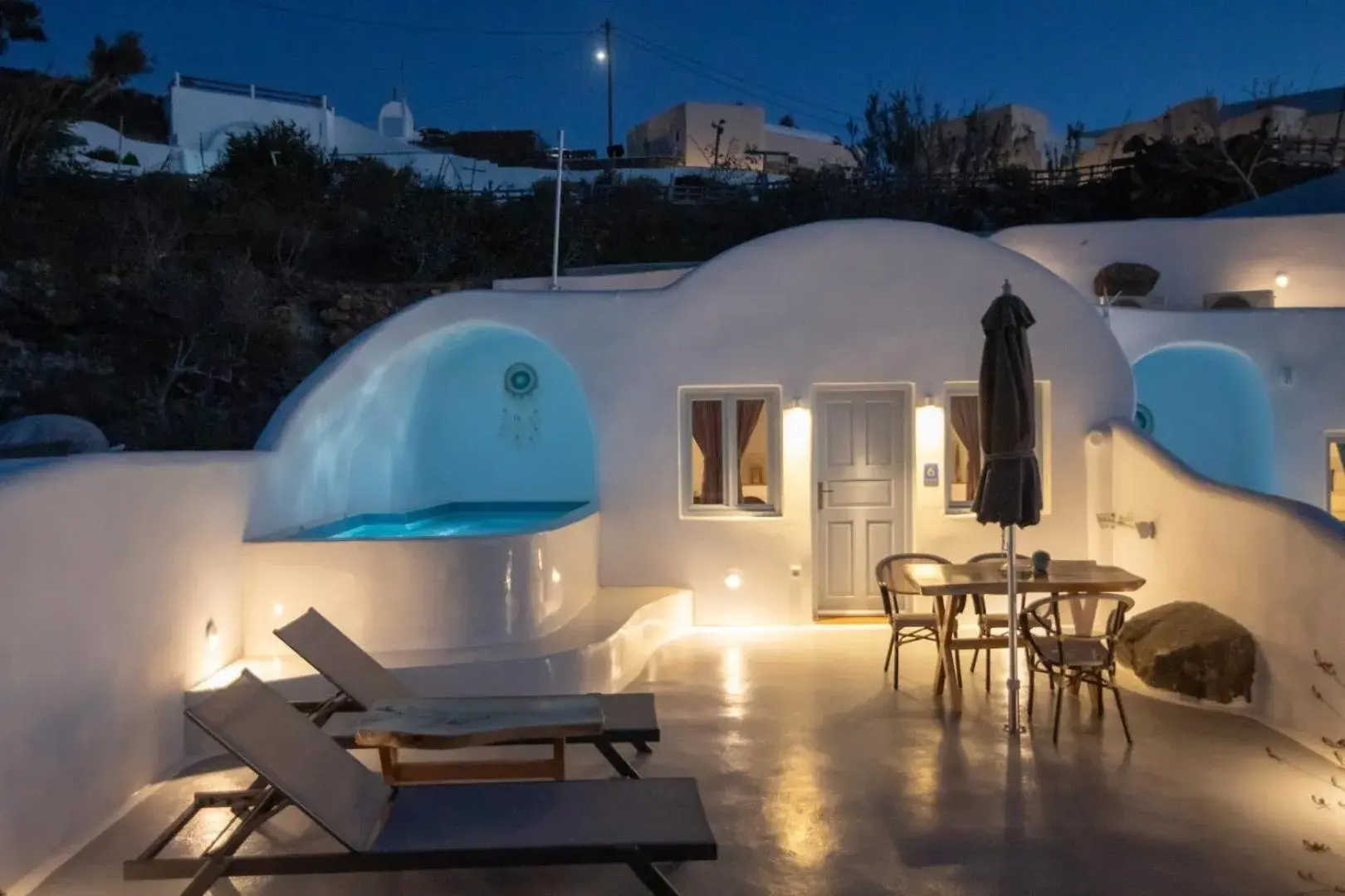 Honeymoon Cave Suite with Jetted & Heated Plunge Pool Sea & Sunset View in Sun Angelos Oia - Luxury Cave Suites Honeymoon Cave Suite with Jetted & Heated Plunge Pool Sea & Sunset View in Sun Angelos Oia - Luxury Cave Suites