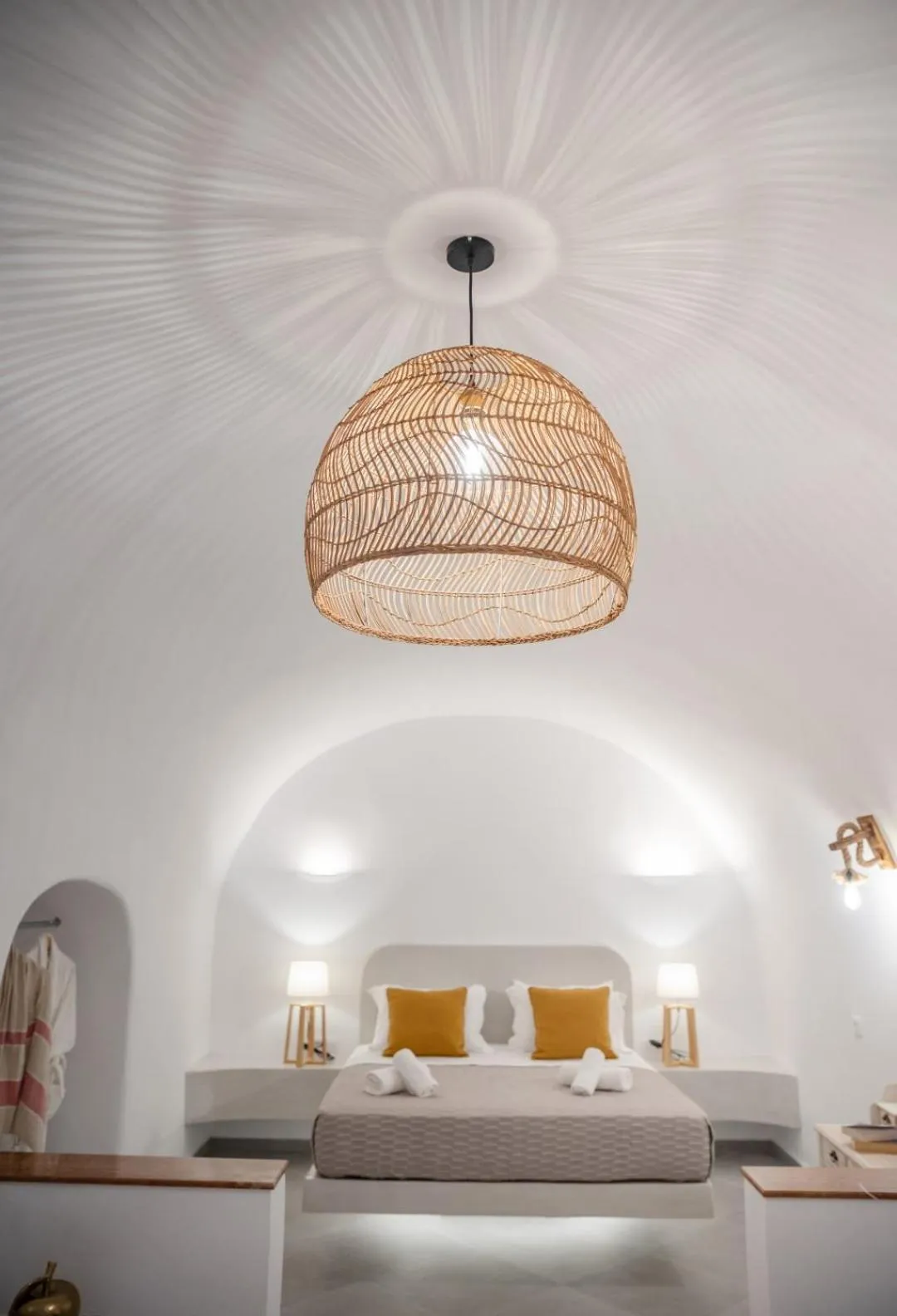 Bedroom, Bed in Sun Angelos Oia - Luxury Cave Suites