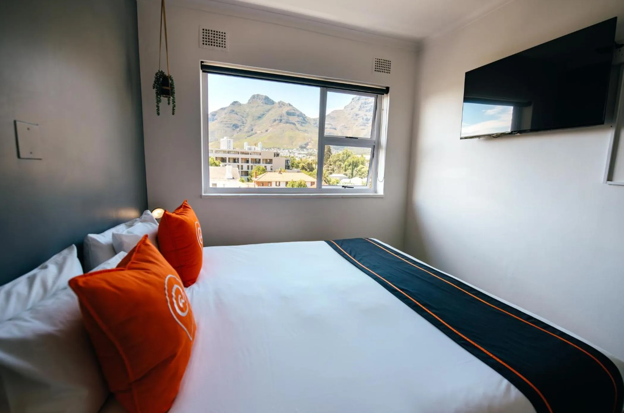 Bedroom, Bed in Never at Home Kloof Street