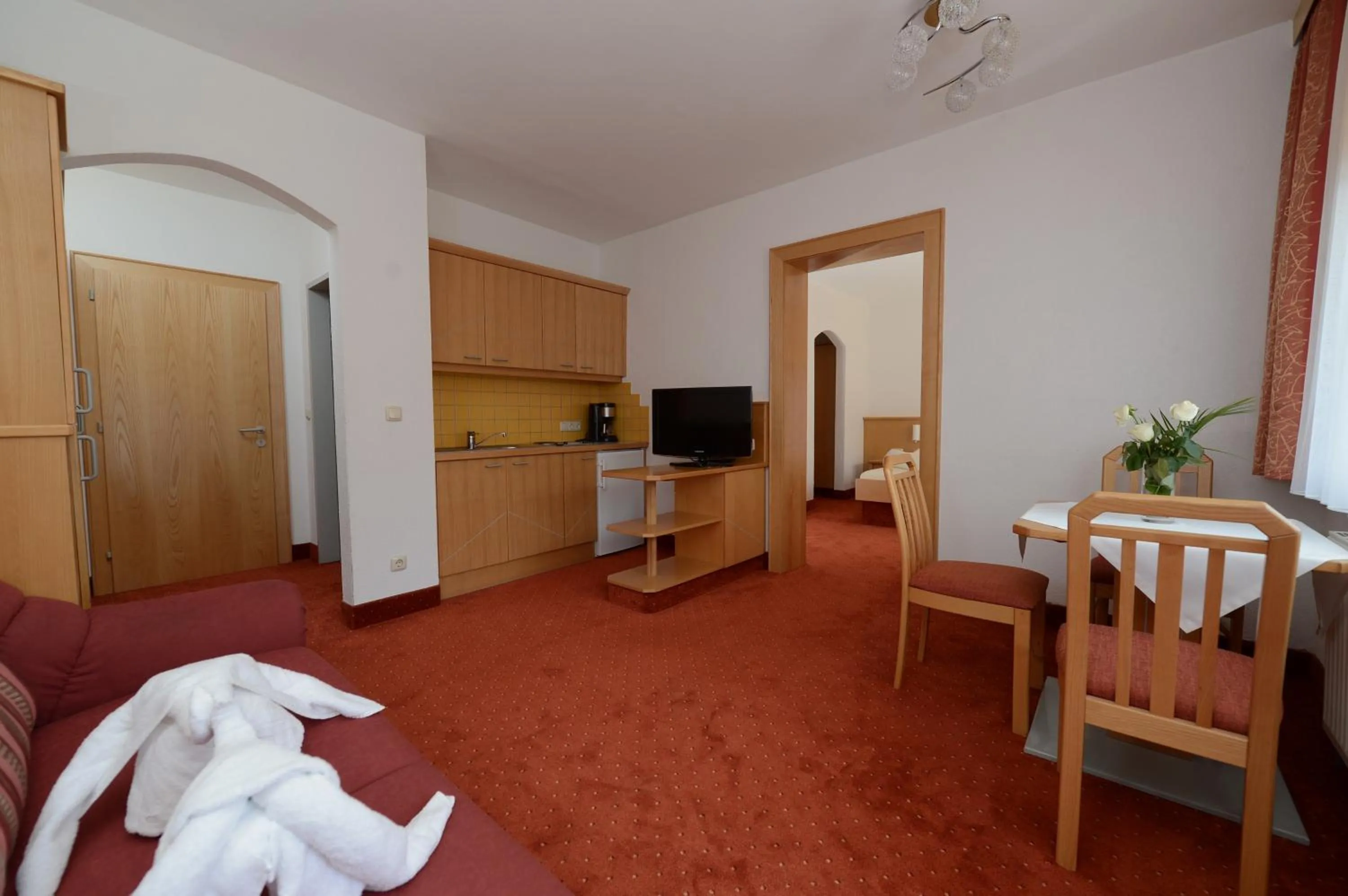 Communal lounge/ TV room in Strandhotel Faak