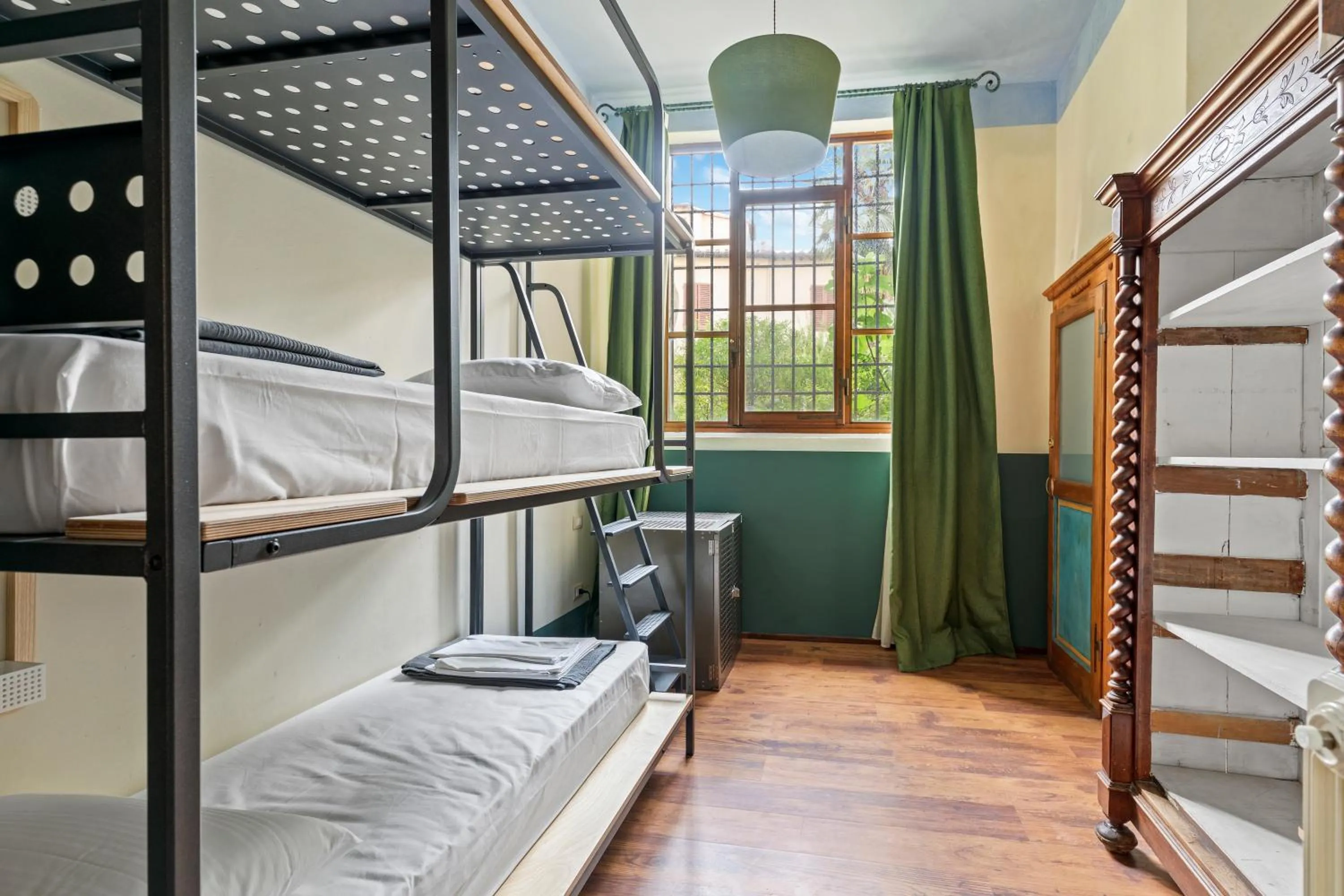 bunk bed, Bed in Ostello Bello Firenze