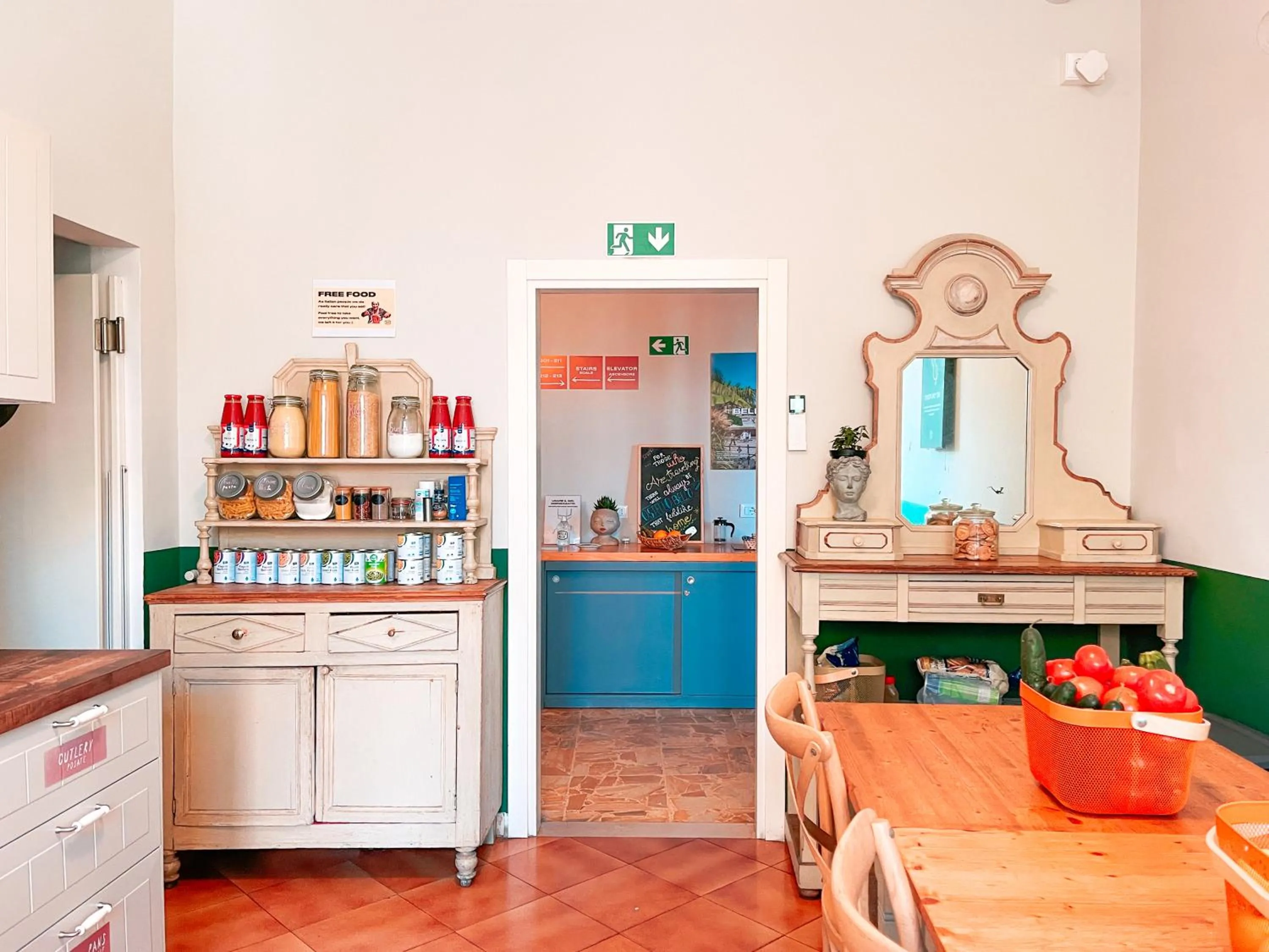 Kitchen or kitchenette in Ostello Bello Firenze