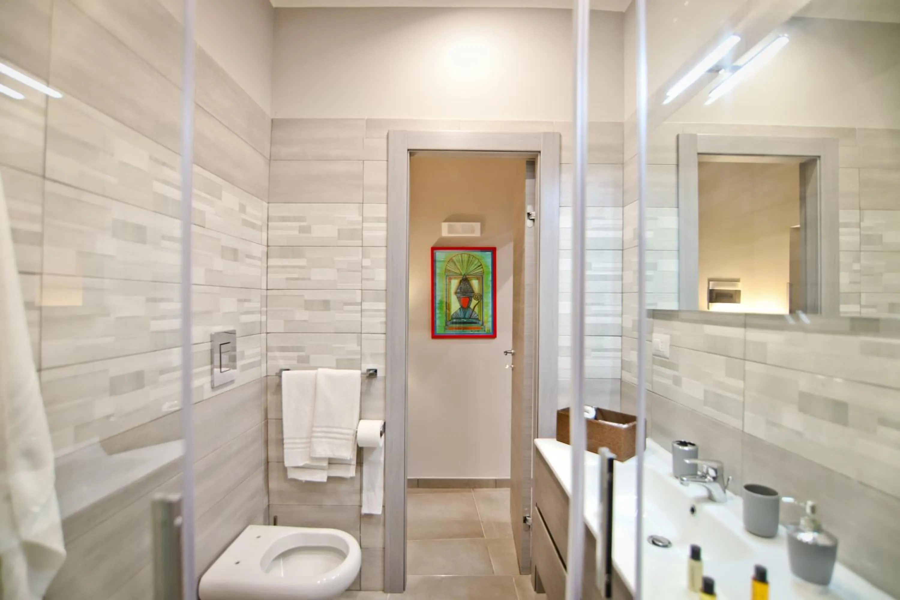 Bathroom in Montesanto Station