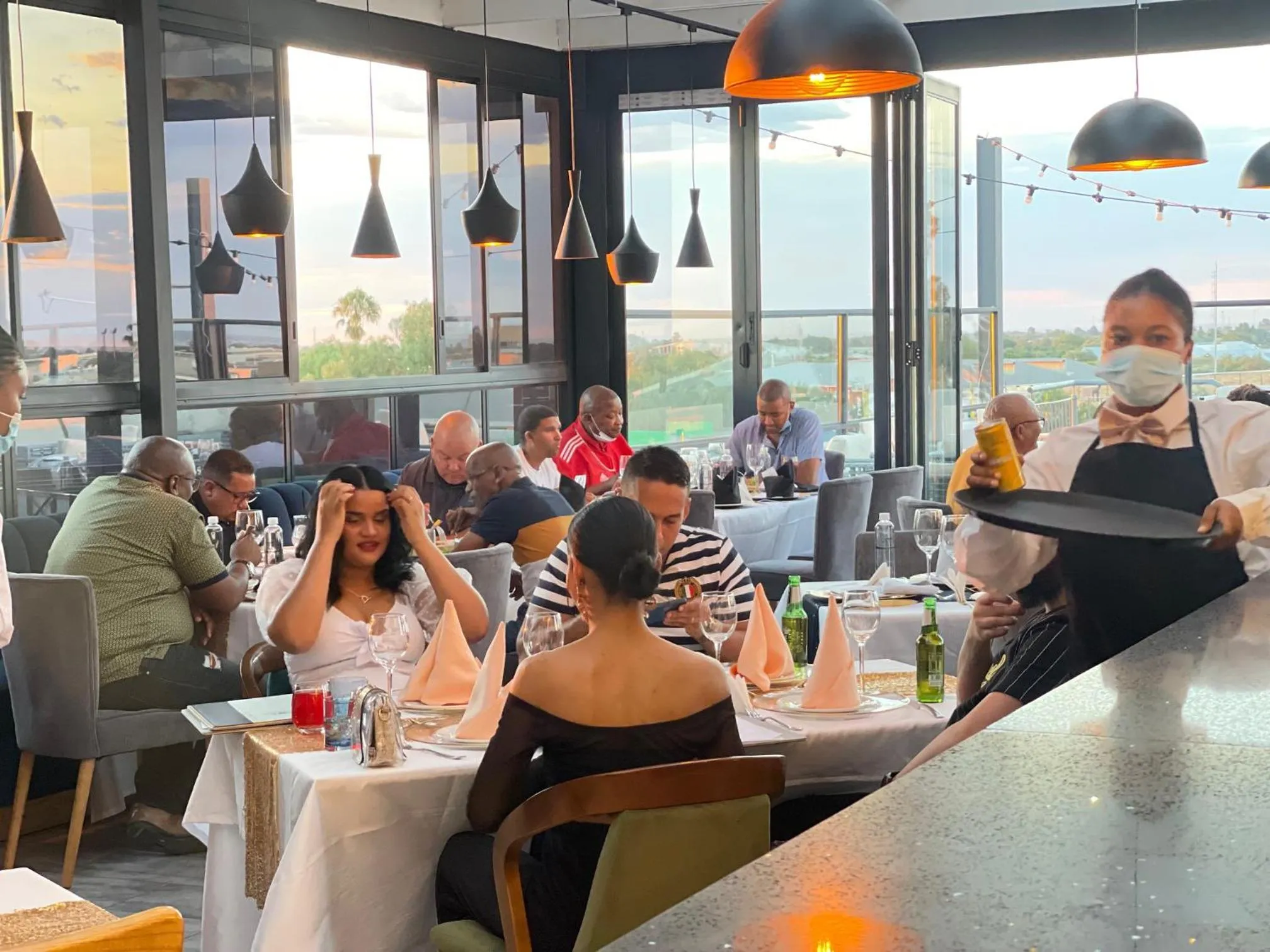 Restaurant/places to eat in Nare Boutique Hotel