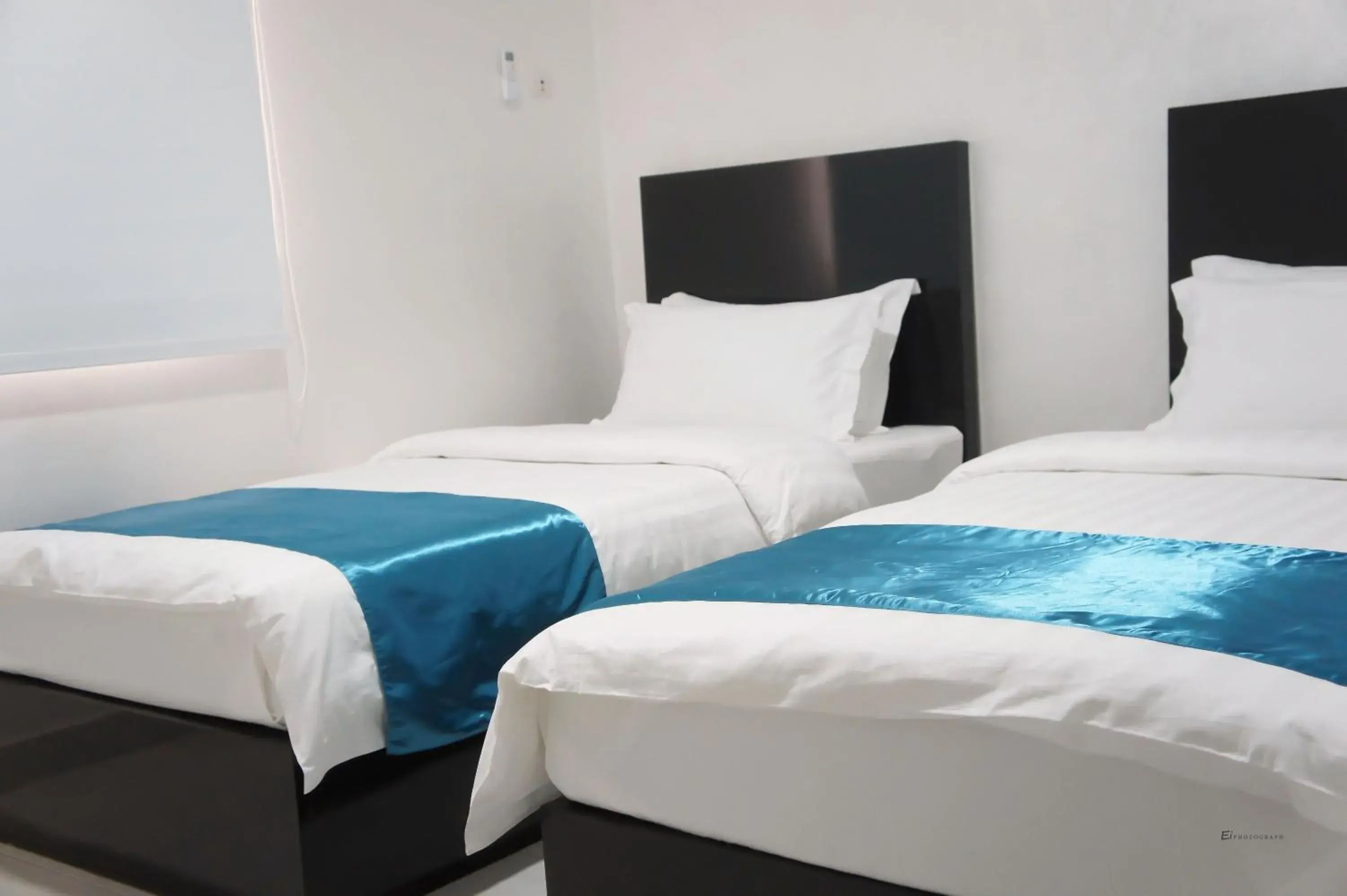 Double Room in Valencia Hôtel & Appartements Double Room in Valencia Hôtel & Appartements