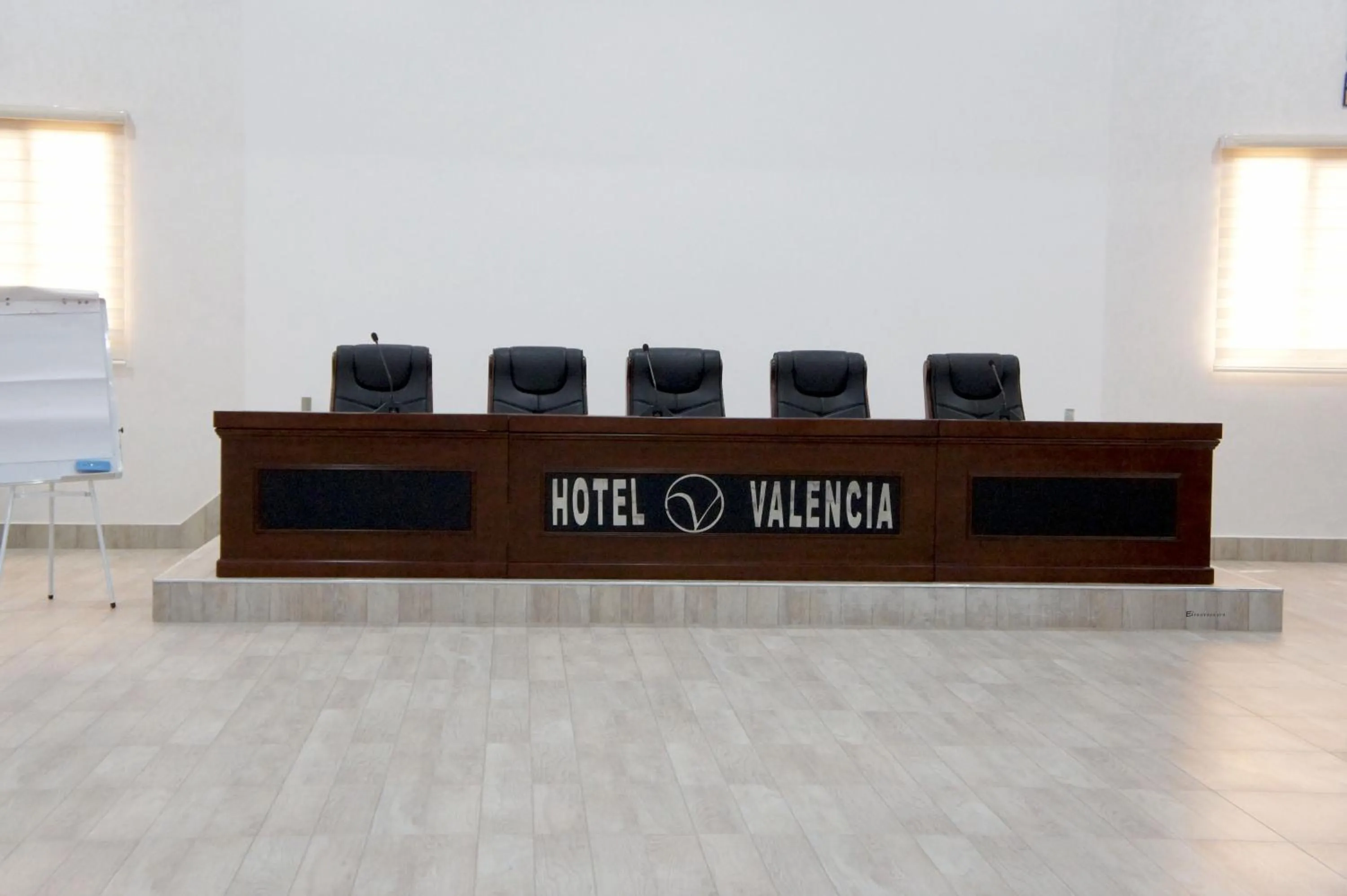 Property logo or sign in Valencia Hôtel & Appartements