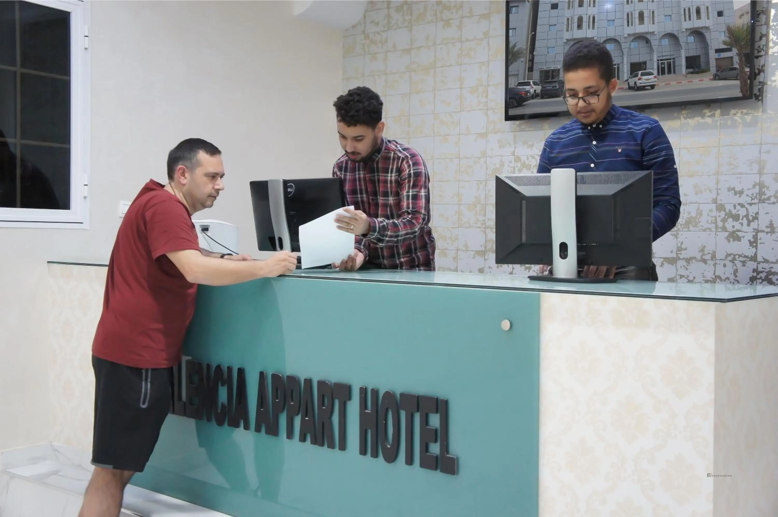 Staff in Valencia Hôtel & Appartements