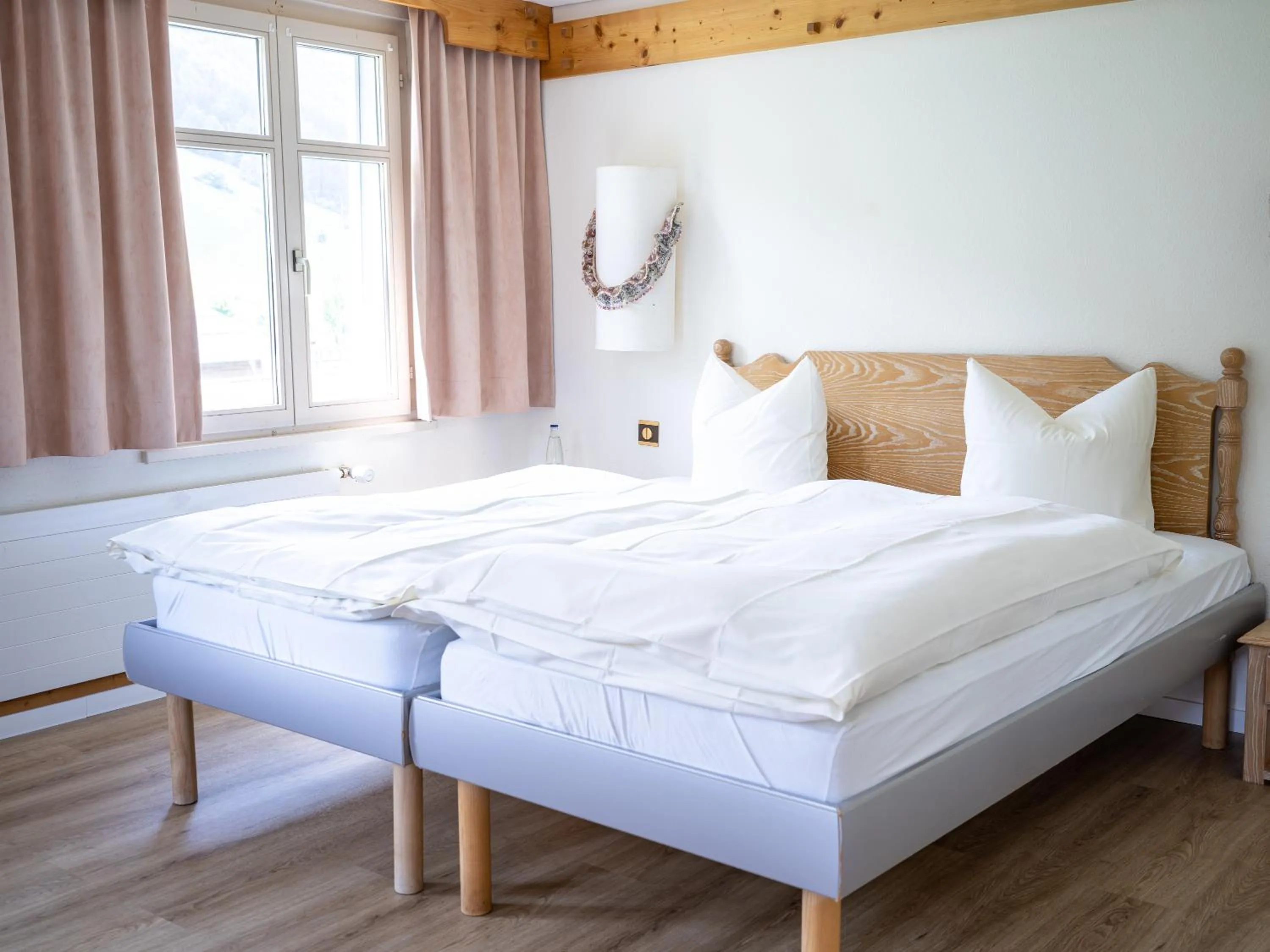 Photo of the whole room, Bed in Hotel Sternen Unterwasser